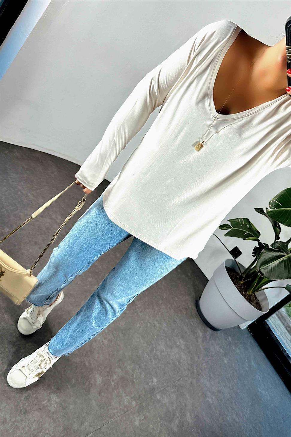 V Yaka Oversize Basic Kadın Bluz Taş