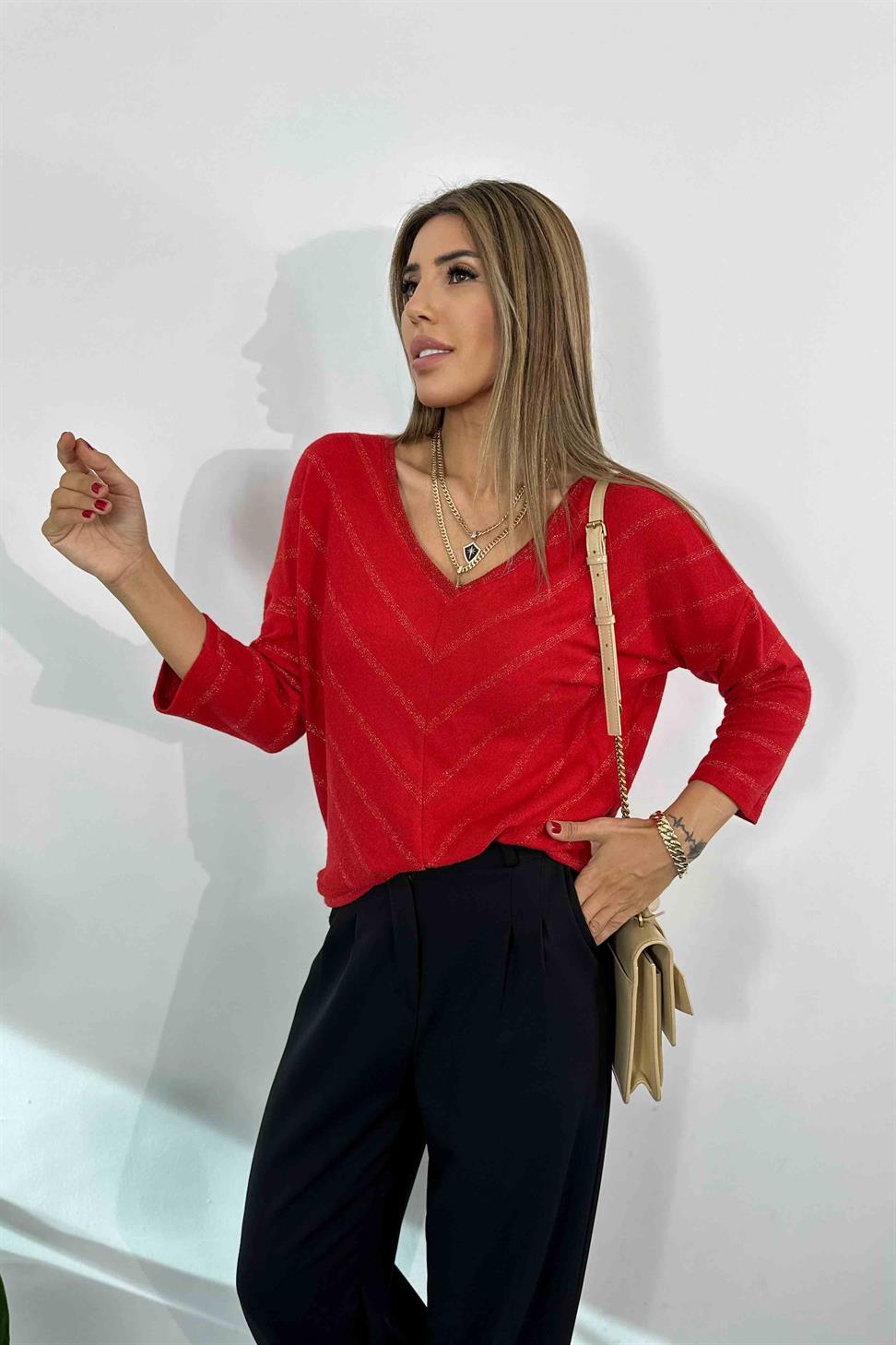 V Yaka Sim Şerit Detaylı Bluz Kırmızı