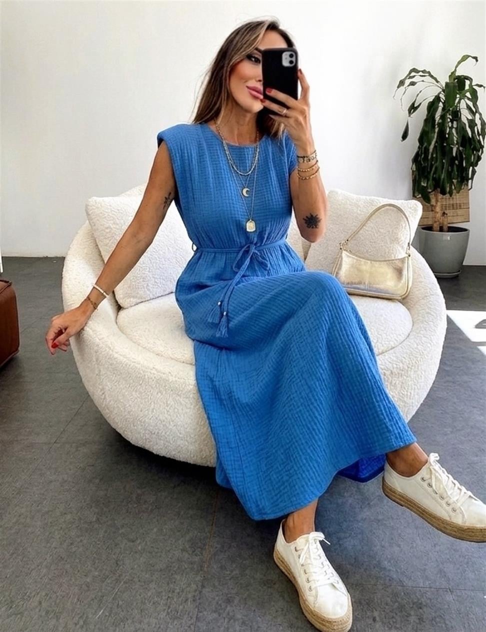 Vatkalı Kemer Detaylı Basic Maxi Elbise Saks Mavisi