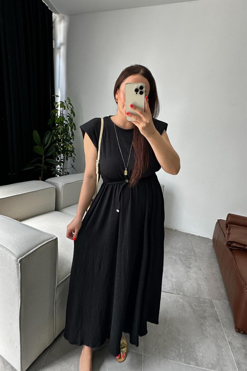 Vatkalı Kemer Detaylı Basic Maxi Elbise Siyah