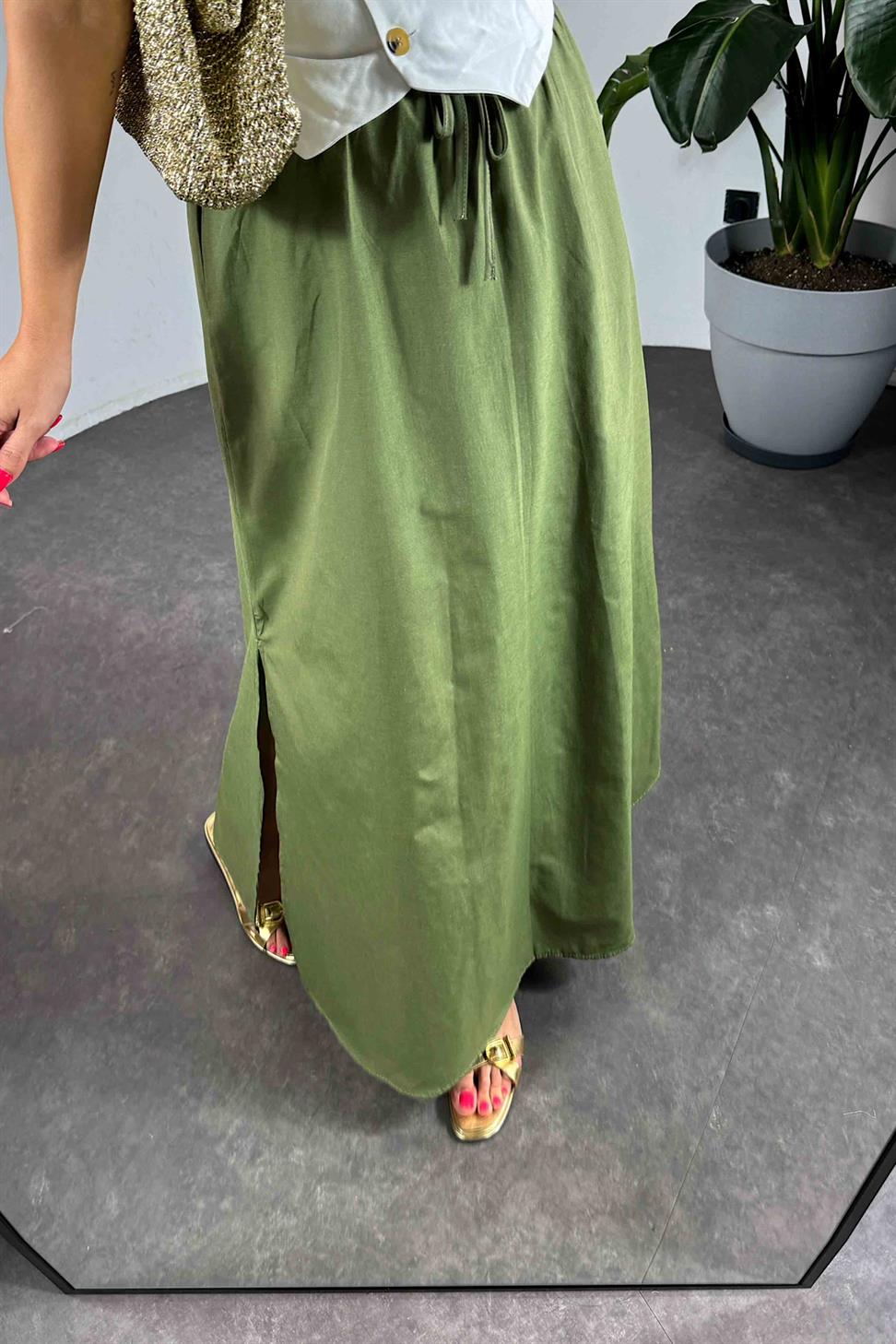 Viskon Kumaş Cep Detaylı Etek Haki