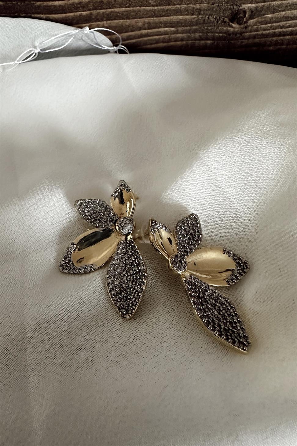 Xuping Çiçek Model Zirkon Taşlı Küpe Gold