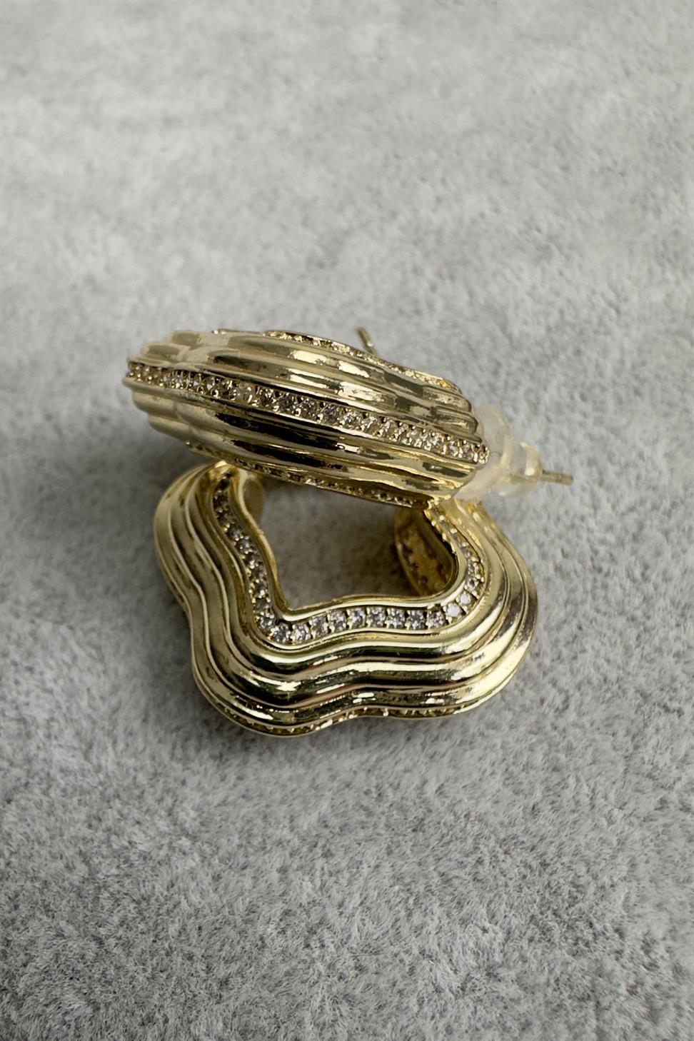 Xuping Dolgu Model Zirkon Taşlı Kare Küpe Gold
