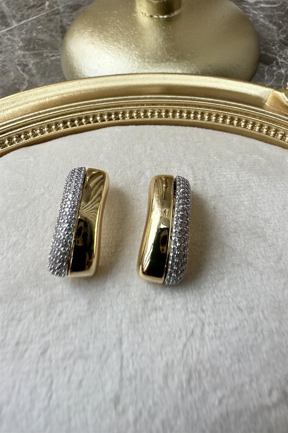 Xuping Zirkon Baget Taşlı Gold Küpe