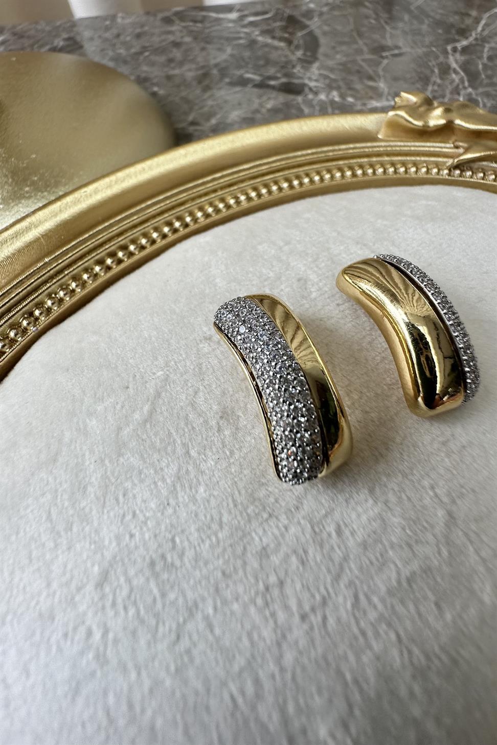 Xuping Zirkon Baget Taşlı Gold Küpe