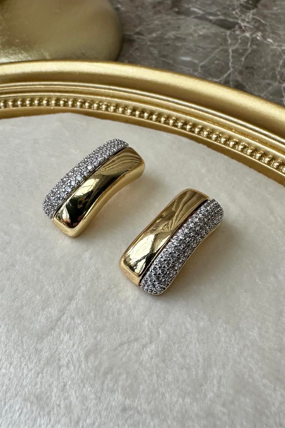 Xuping Zirkon Baget Taşlı Gold Küpe