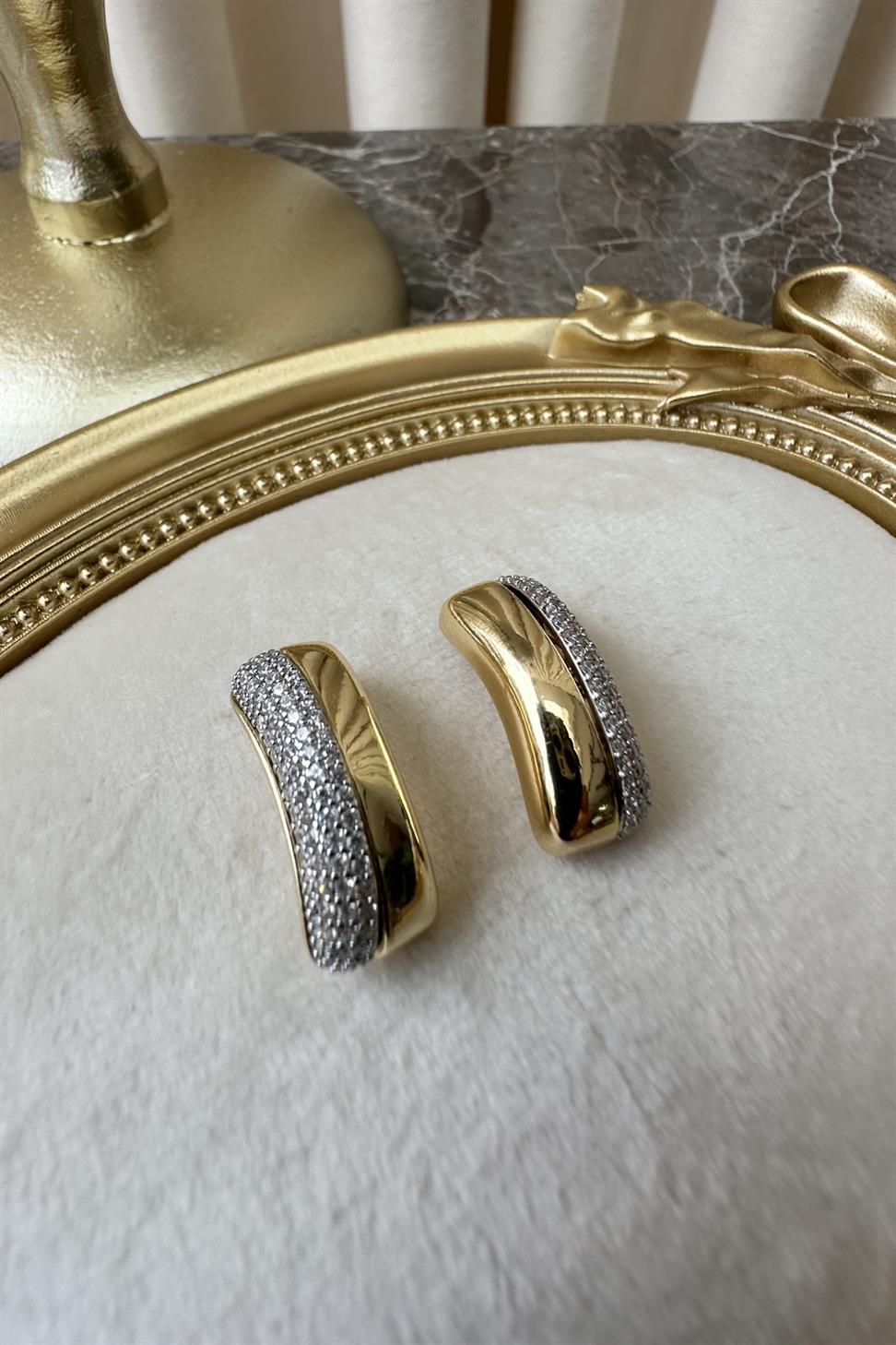 Xuping Zirkon Baget Taşlı Gold Küpe