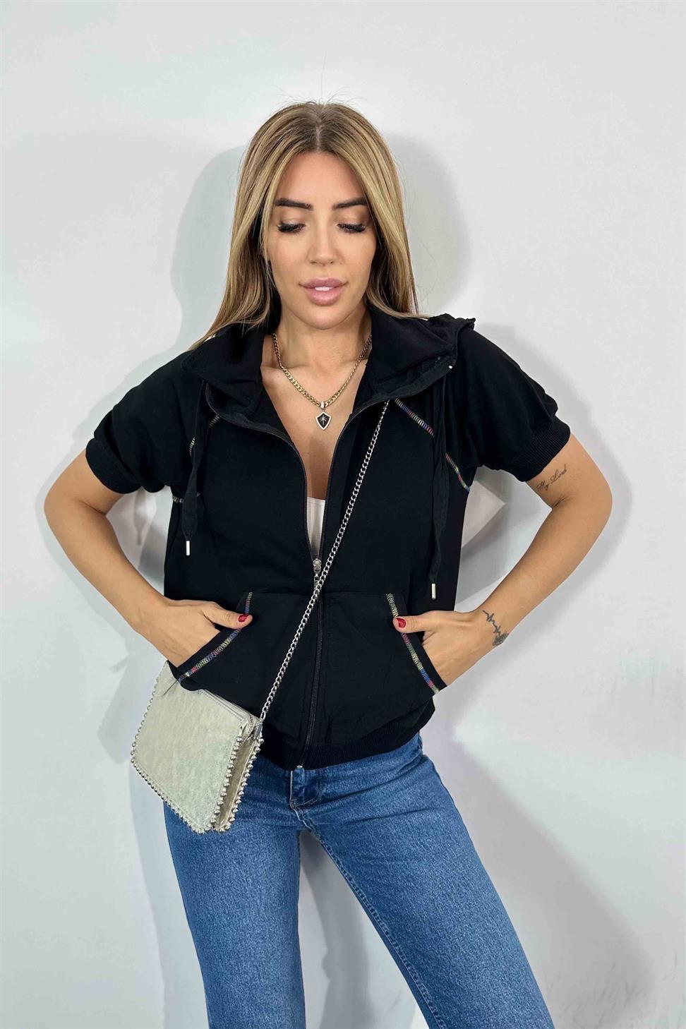 Renkli Dikiş Detay Kapüşonlu Sweatshirt Siyah