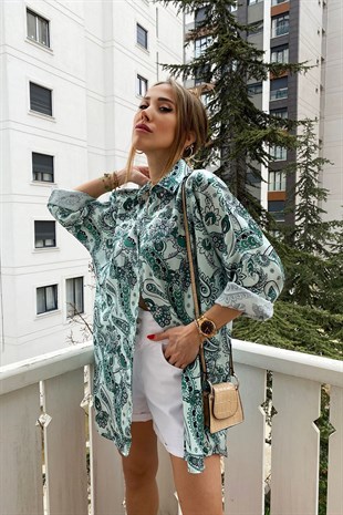 Yeşil Şal Desen Detaylı Oversize Clara Gömlek