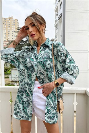 Yeşil Şal Desen Detaylı Oversize Clara Gömlek