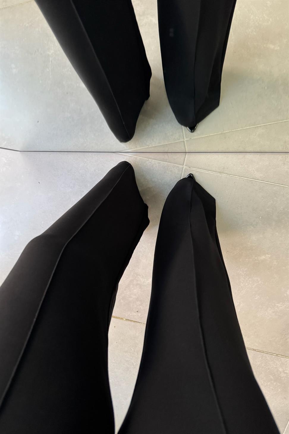 Yüksek Bel Lastik Kemerli Çımalı Pantolon Siyah