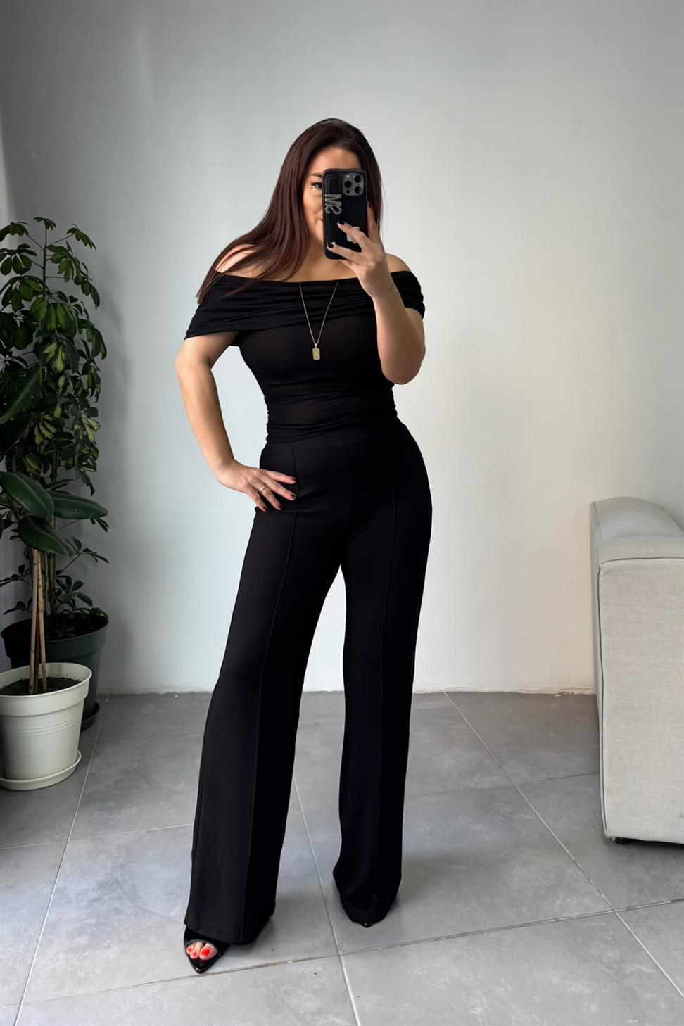 Yüksek Bel Lastik Kemerli Çımalı Pantolon Siyah