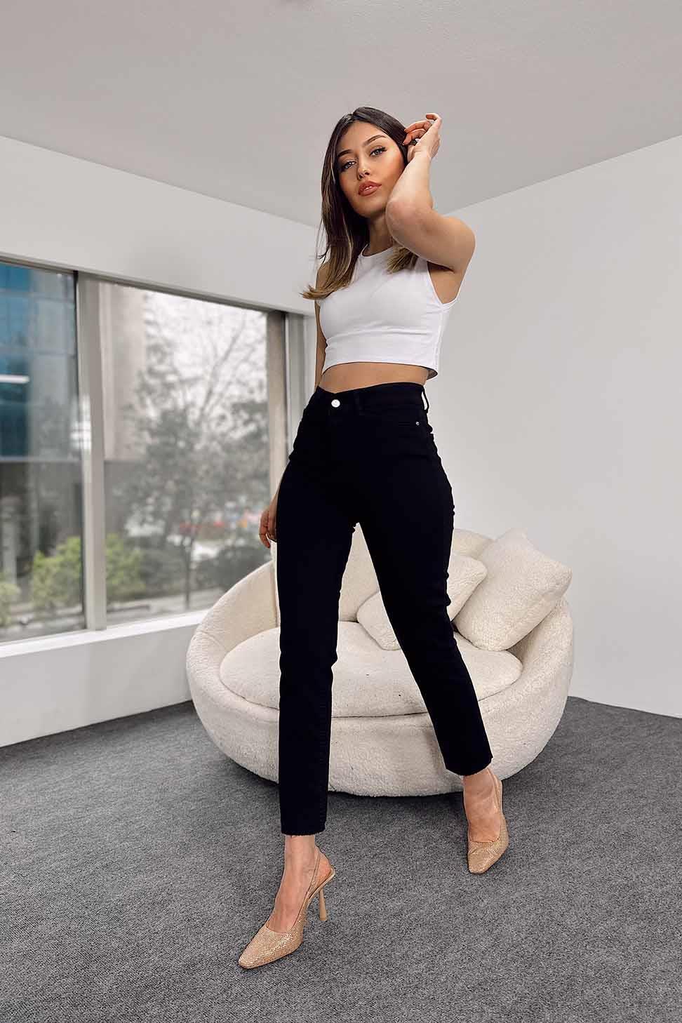 Yüksek Bel Paçası Kesik Boyfit Jean Siyah