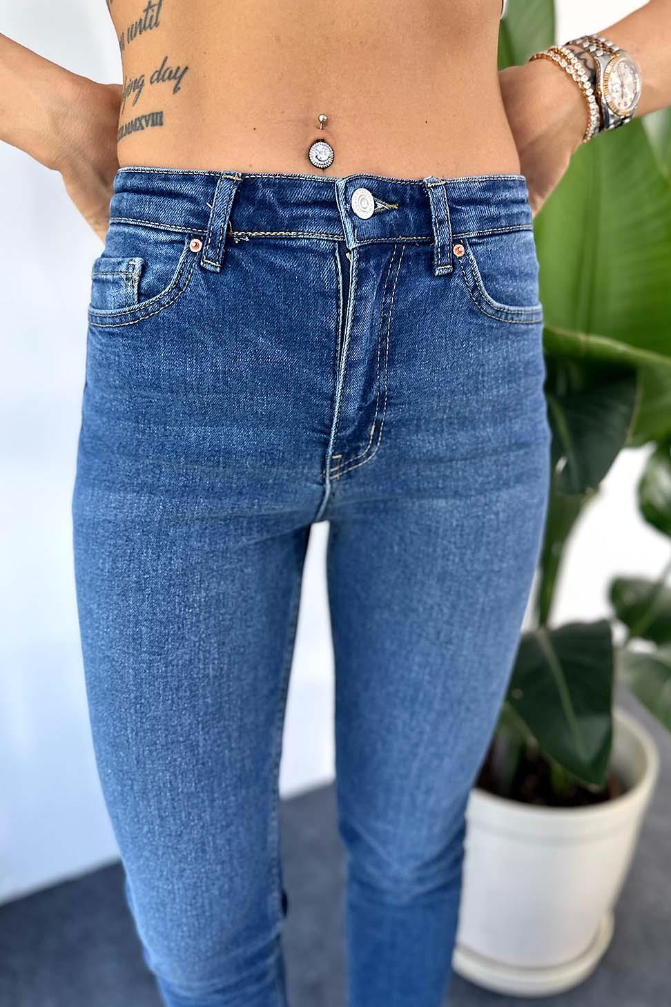 Yüksek Bel Paçası Kesik Likralı Mom Jean Pantolon Mavi