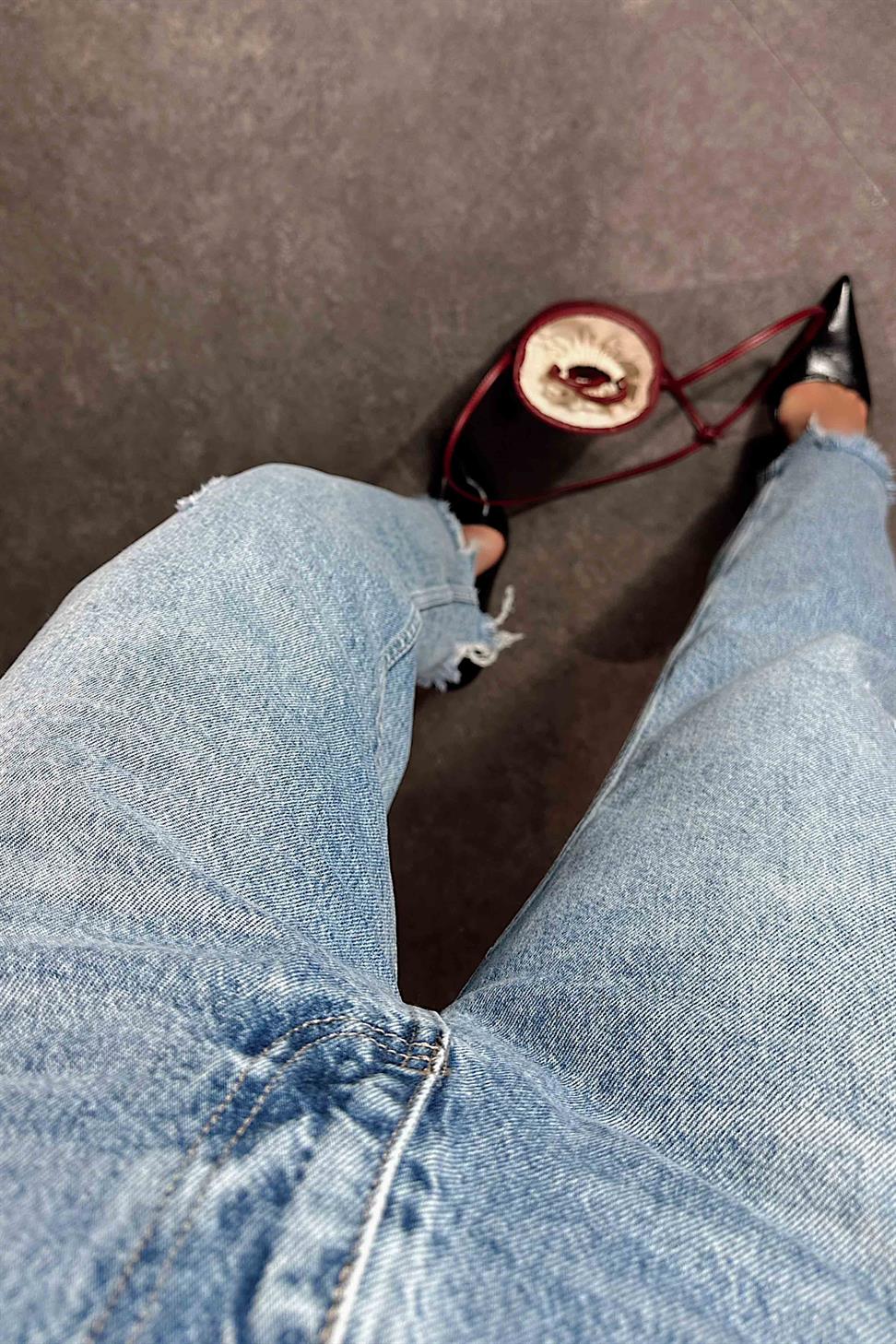 Yüksek Bel Püskül Detay Mom Jean Kadın Pantolon Mavi