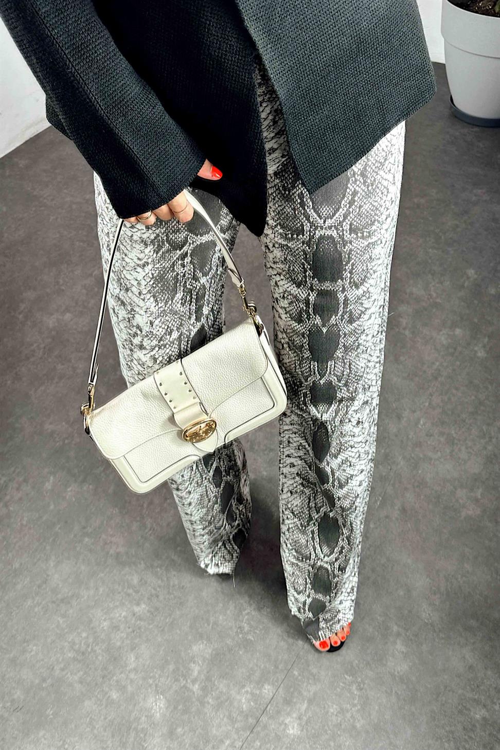 Yüksek Bel Yılan Desenli Kadın Jean Pantolon Gri