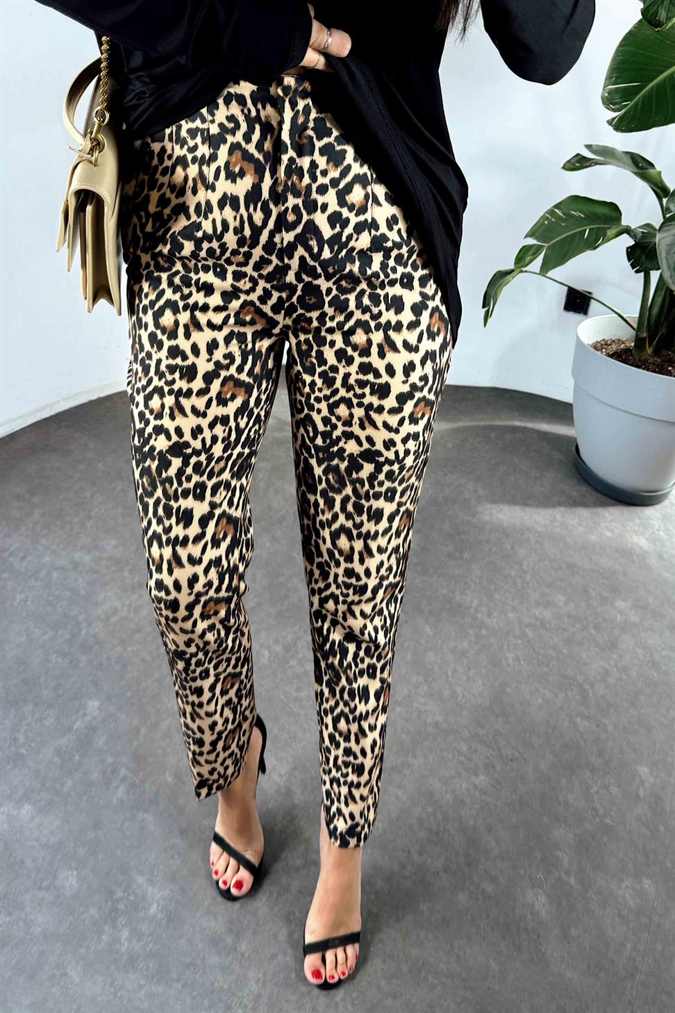 Yüksek Bel Pensli Krep Kumaş Leopar Kadın Pantolon Siyah