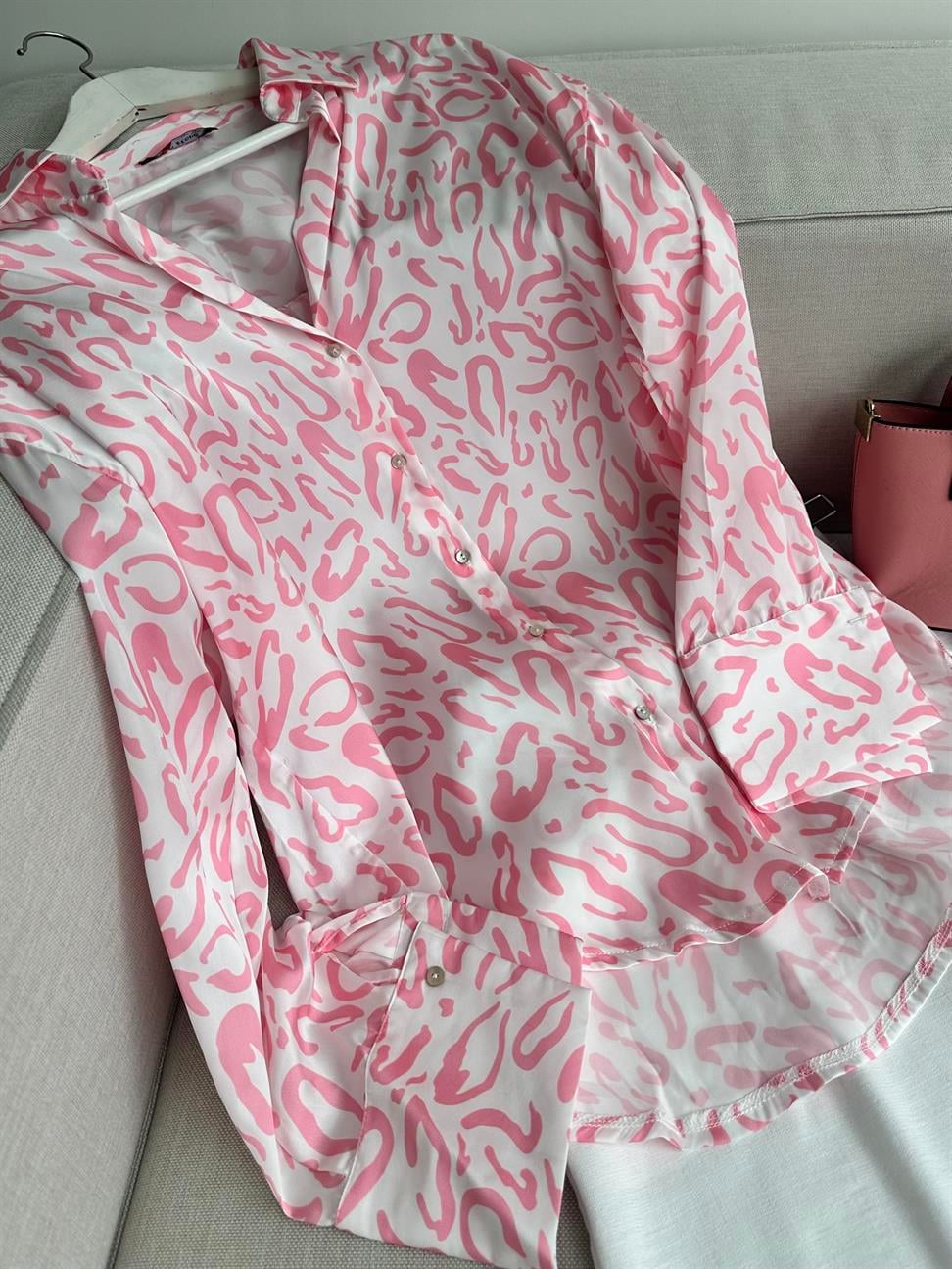 ZR Model Leopar Desenli Saten Gömlek Pembe