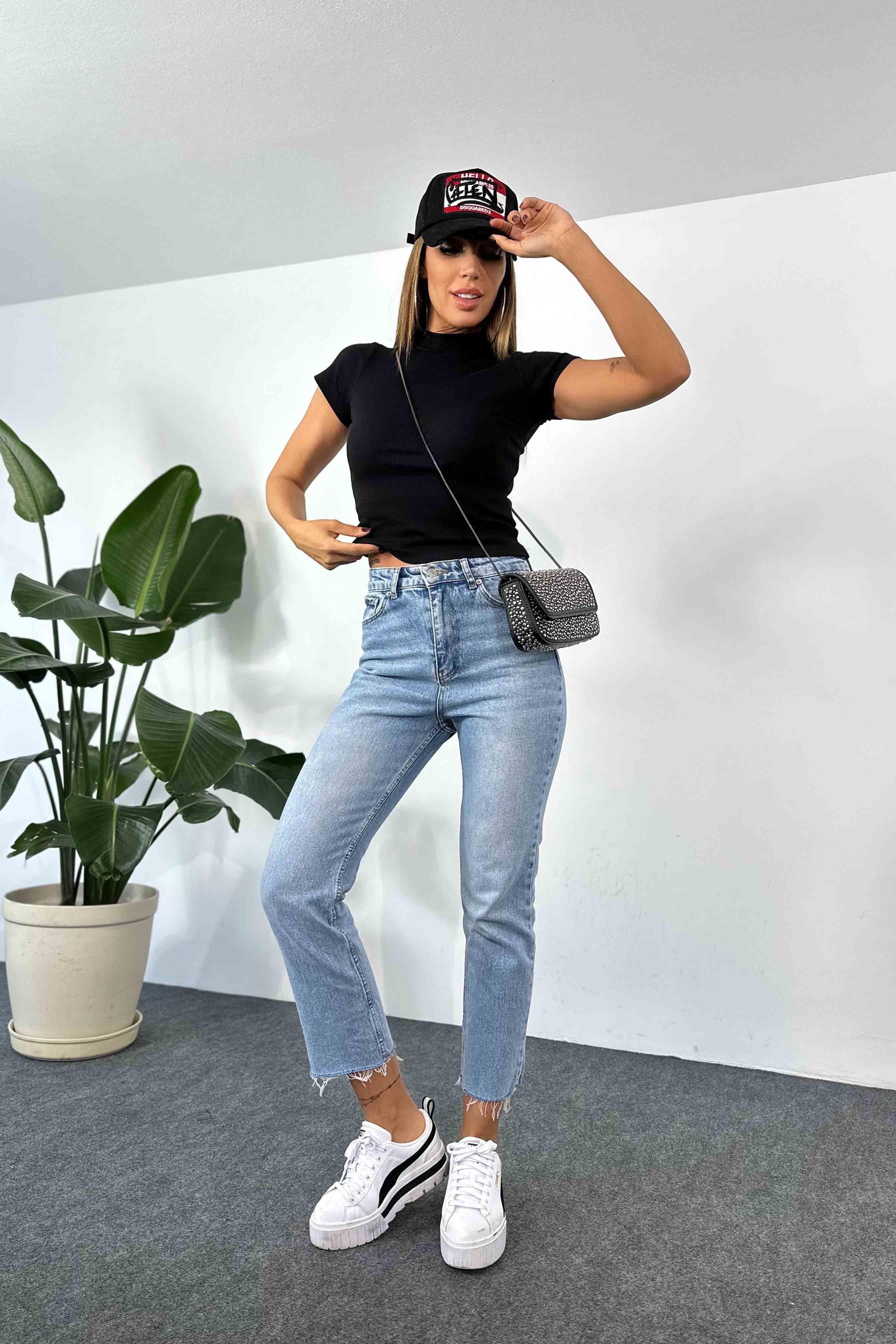%100 Pamuk İnce Fitilli Body Bluz Siyah