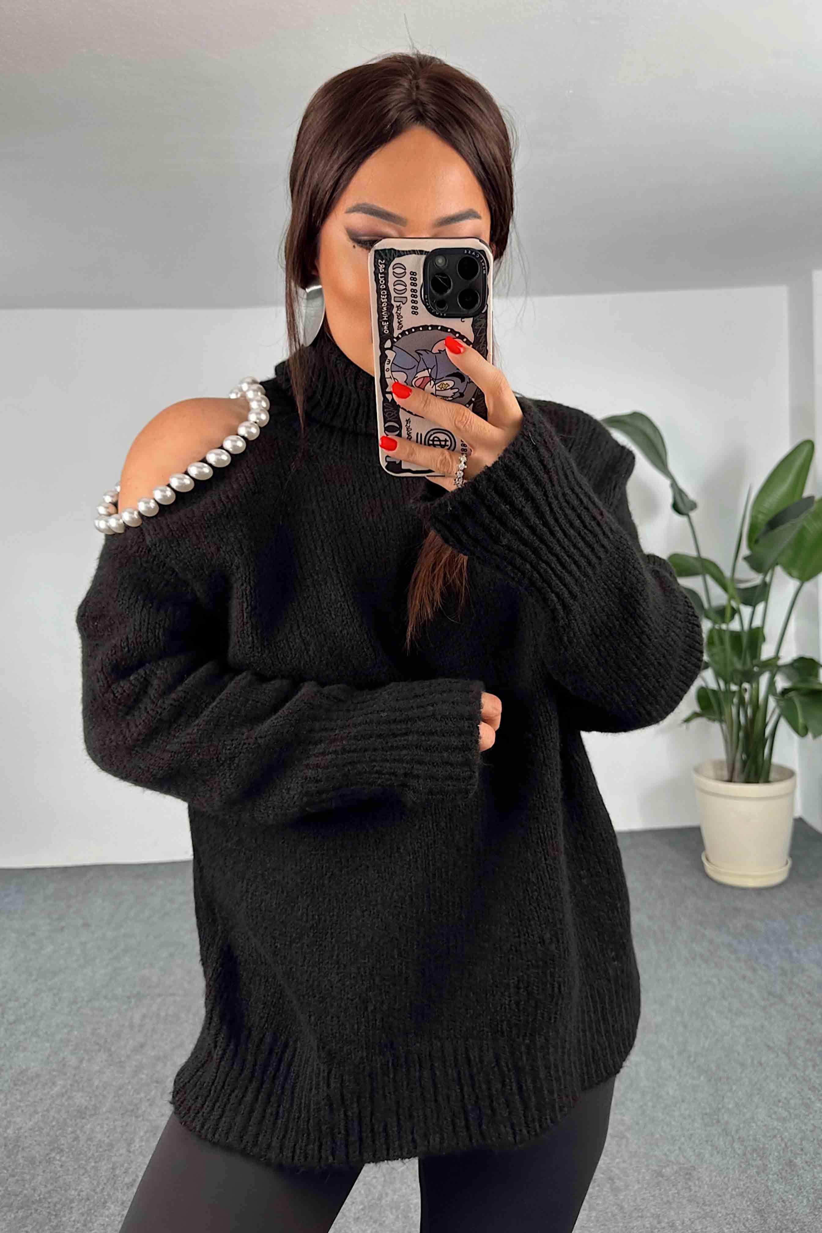 Akrilik Örme Tek Omuz İnci Detay Kadın Kazak Siyah