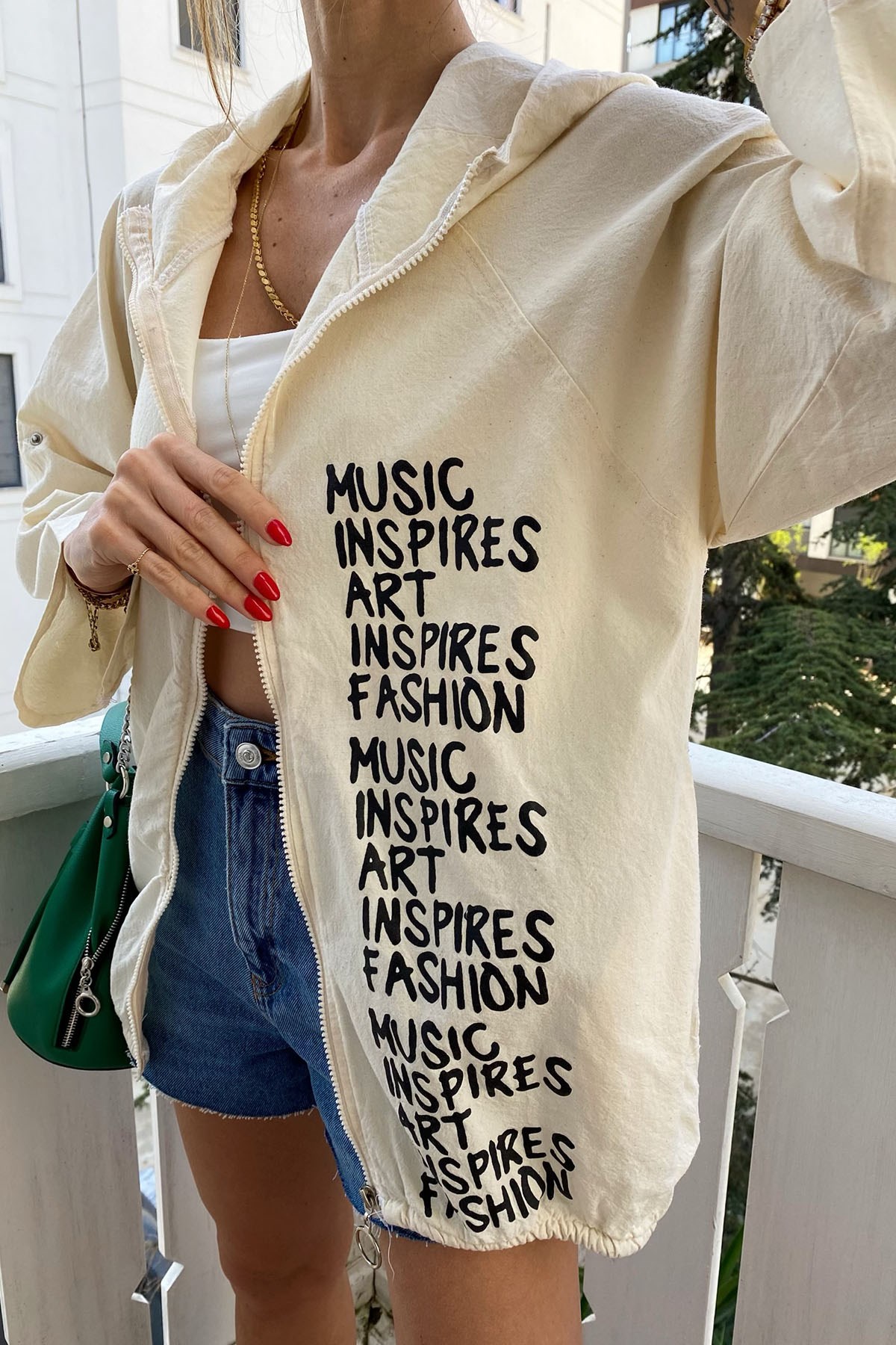 Bej Naturel Kumaş Music Art Yazı Figürlü Oversize Ceket · 8