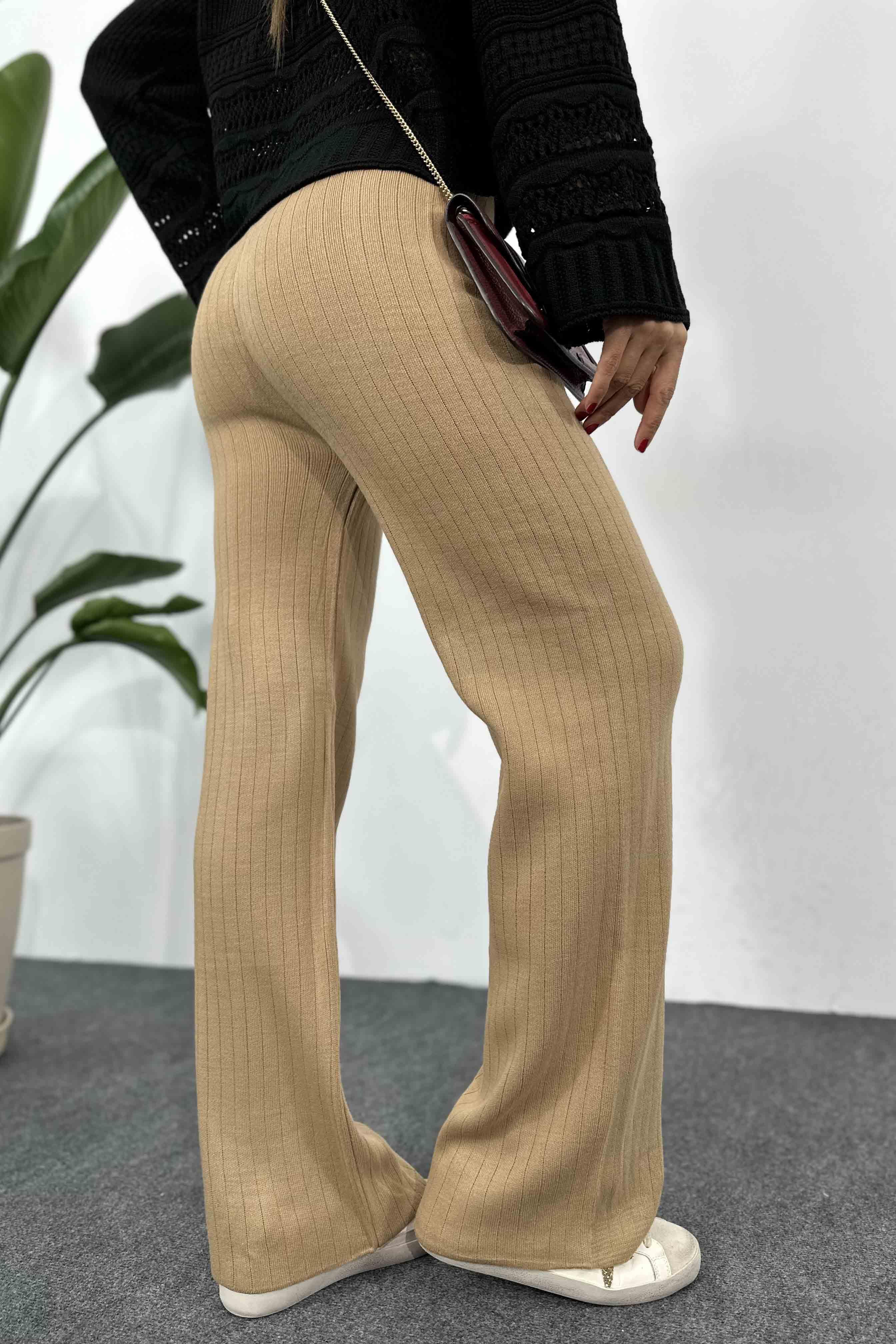 Beli Lastikli Kalın Fitilli Triko Pantolon Camel · 4