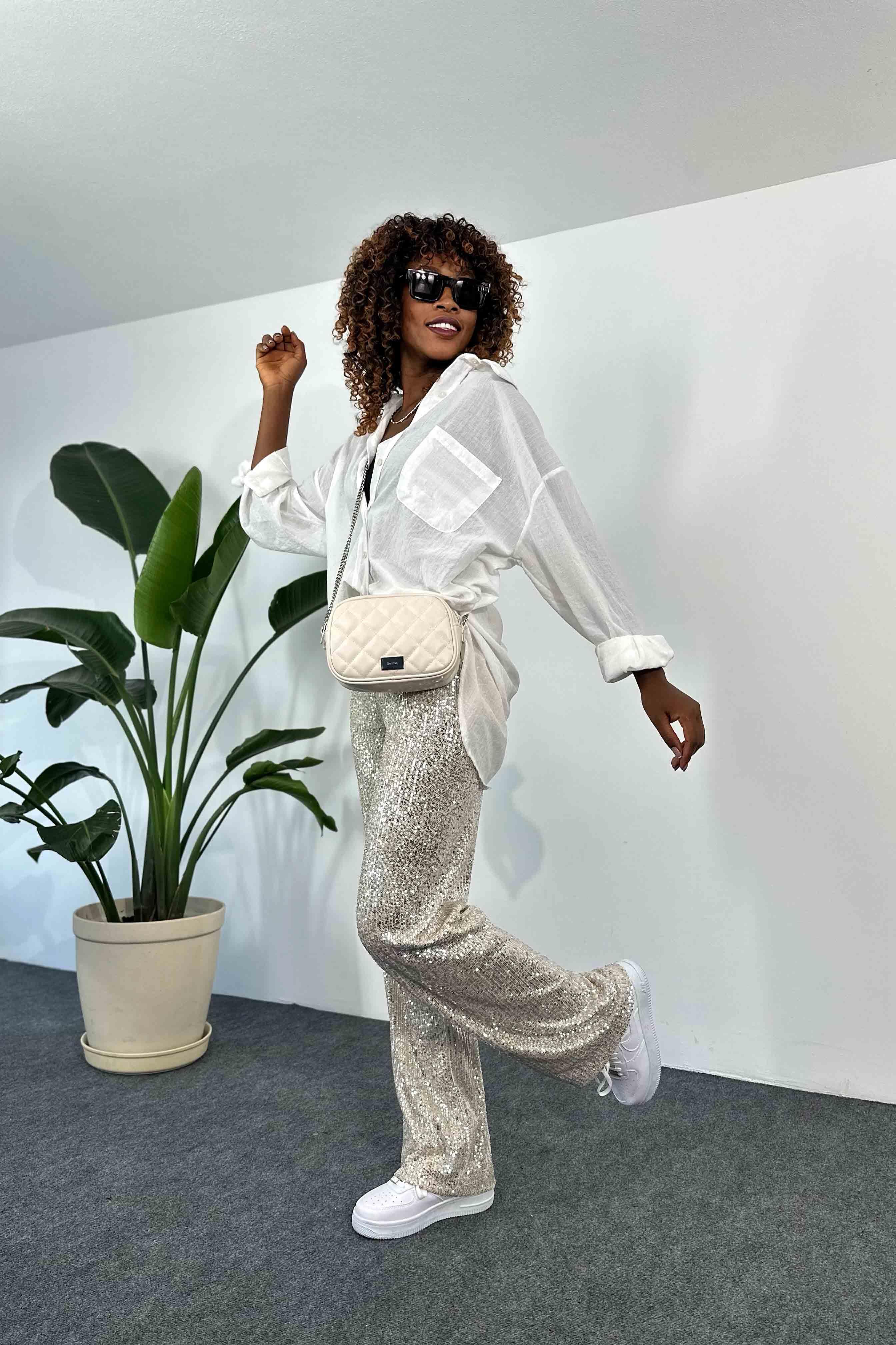 Beli Lastikli ve Pul Payetli Tasarım Bol Pantolon Bej