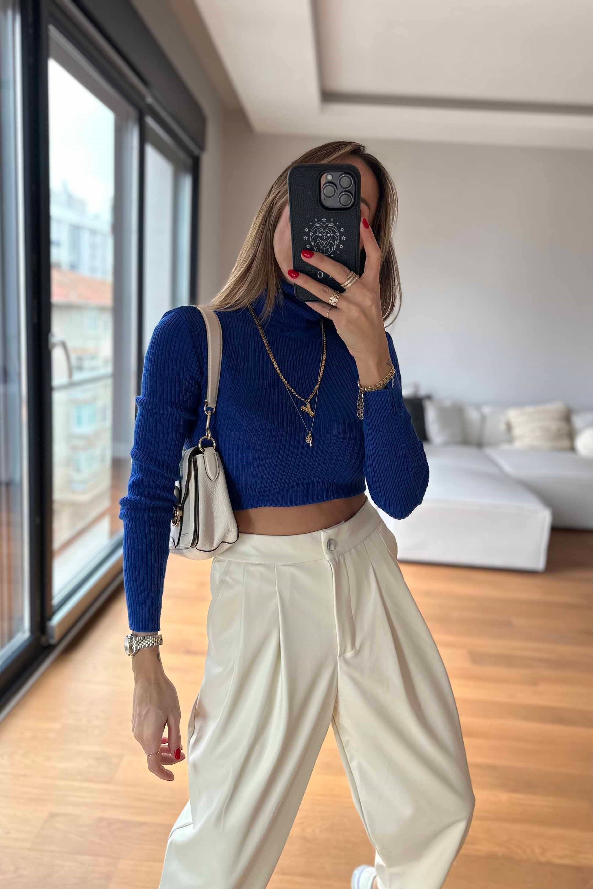 Boğazlı Fitilli Crop Triko Bluz Mavi