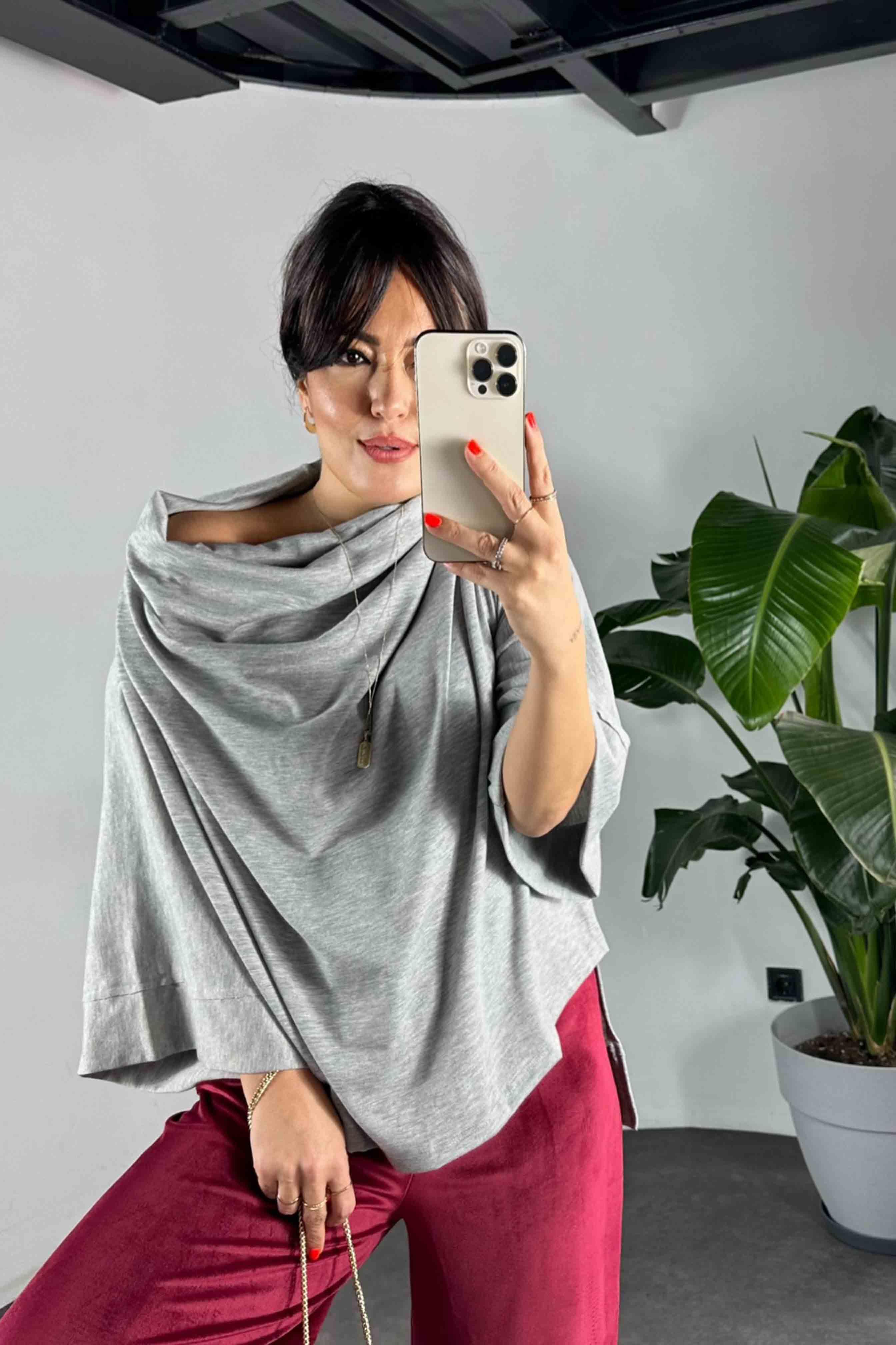 Degaje Yaka Ters Dikiş Tasarım Kadın Bluz Gri