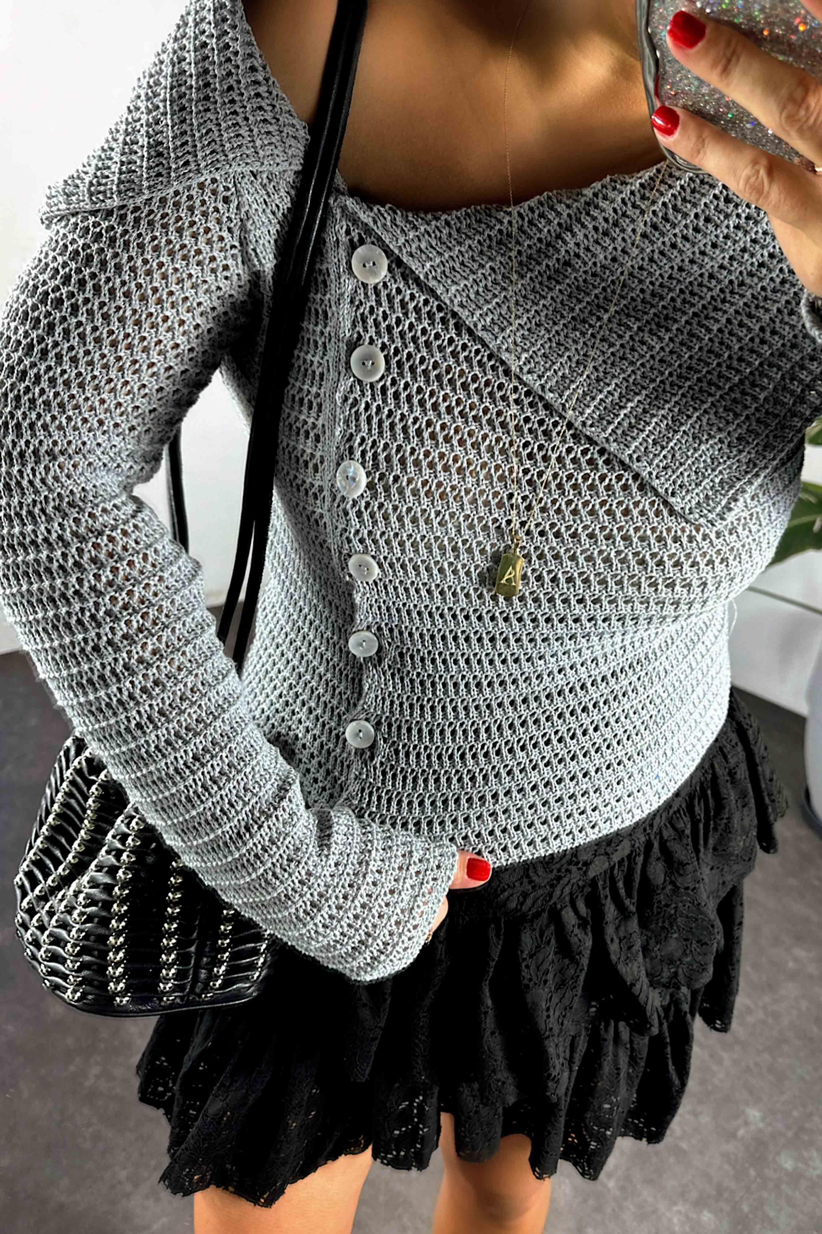 Düşük Yakalı Sedef Düğmeli Triko Kadın Kazak Gri