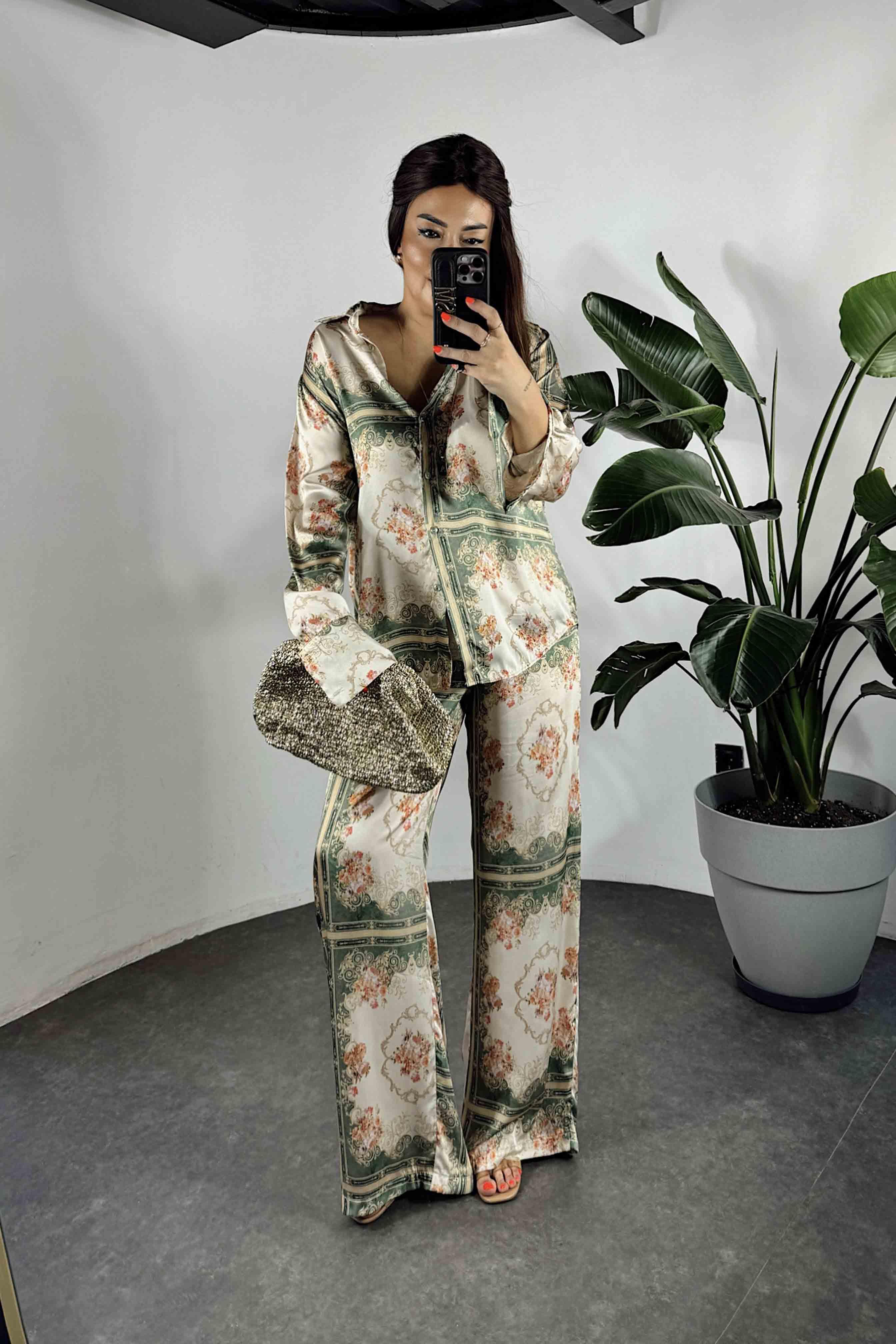 Floral Desenli Saten İkili Kadın Takım Renkli