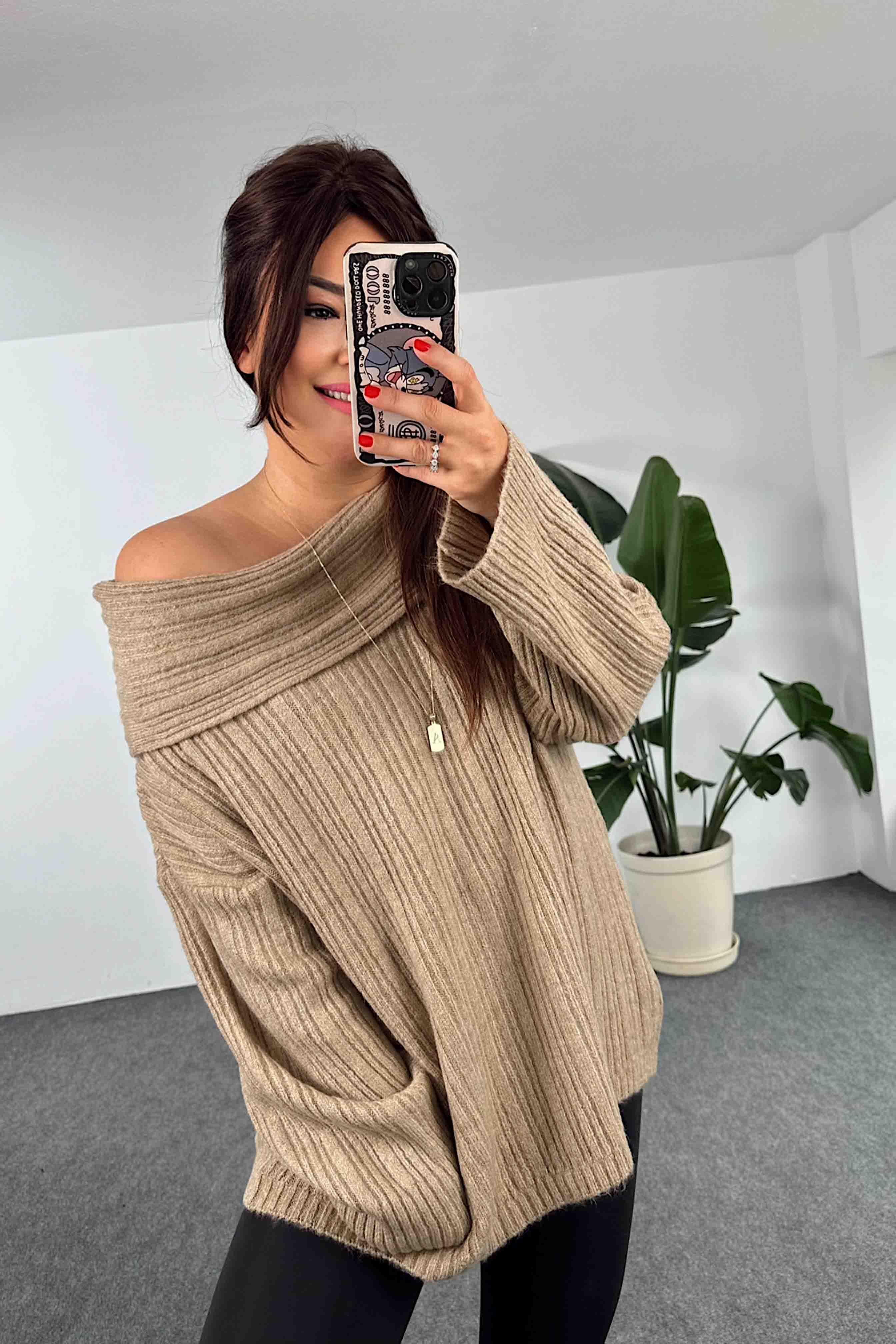 Geniş Madonna Yaka Yumoş Örme Uzun Kazak Camel