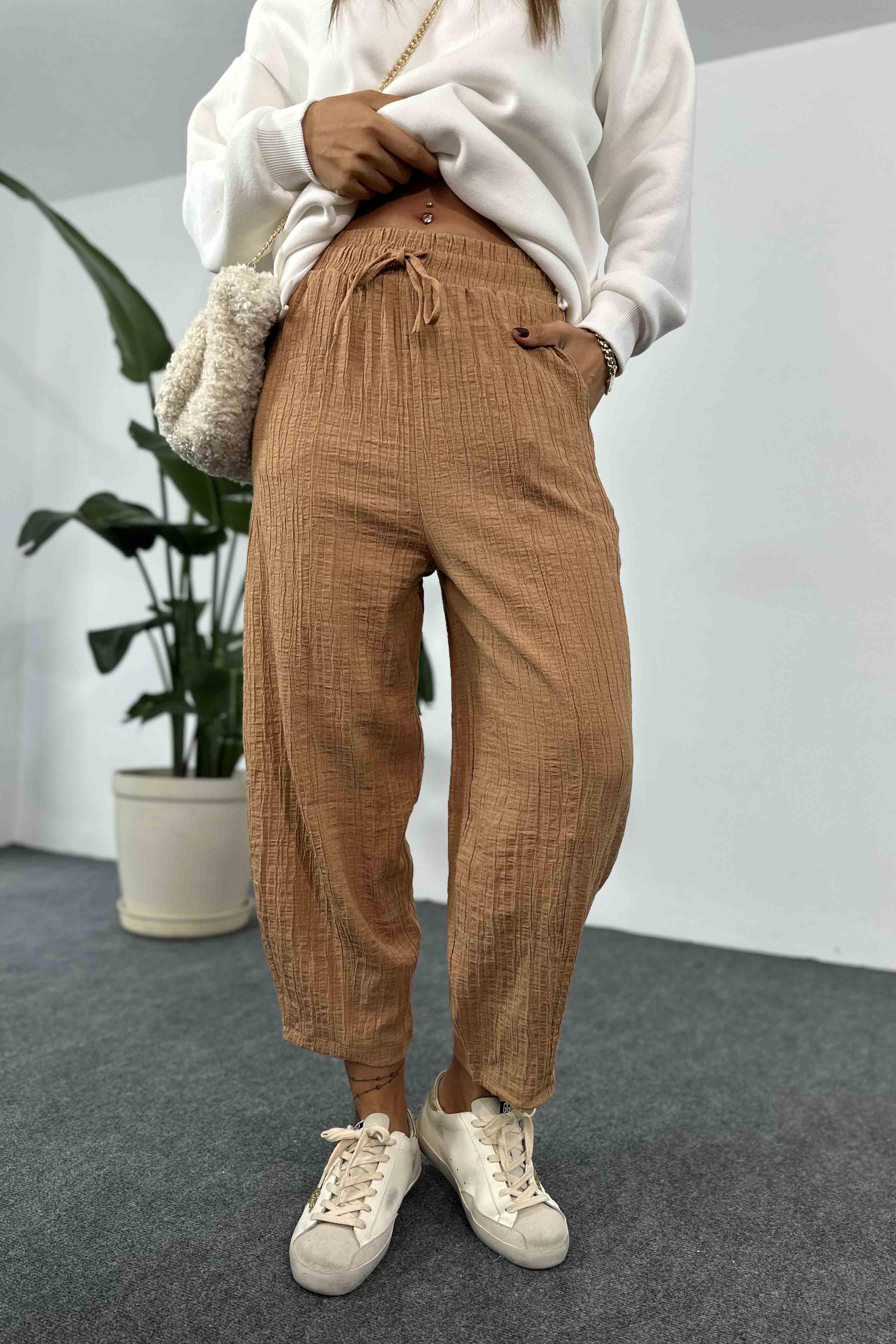 Gofre Kumaş Yanlardan Cepli Şalvar Pantolon Camel