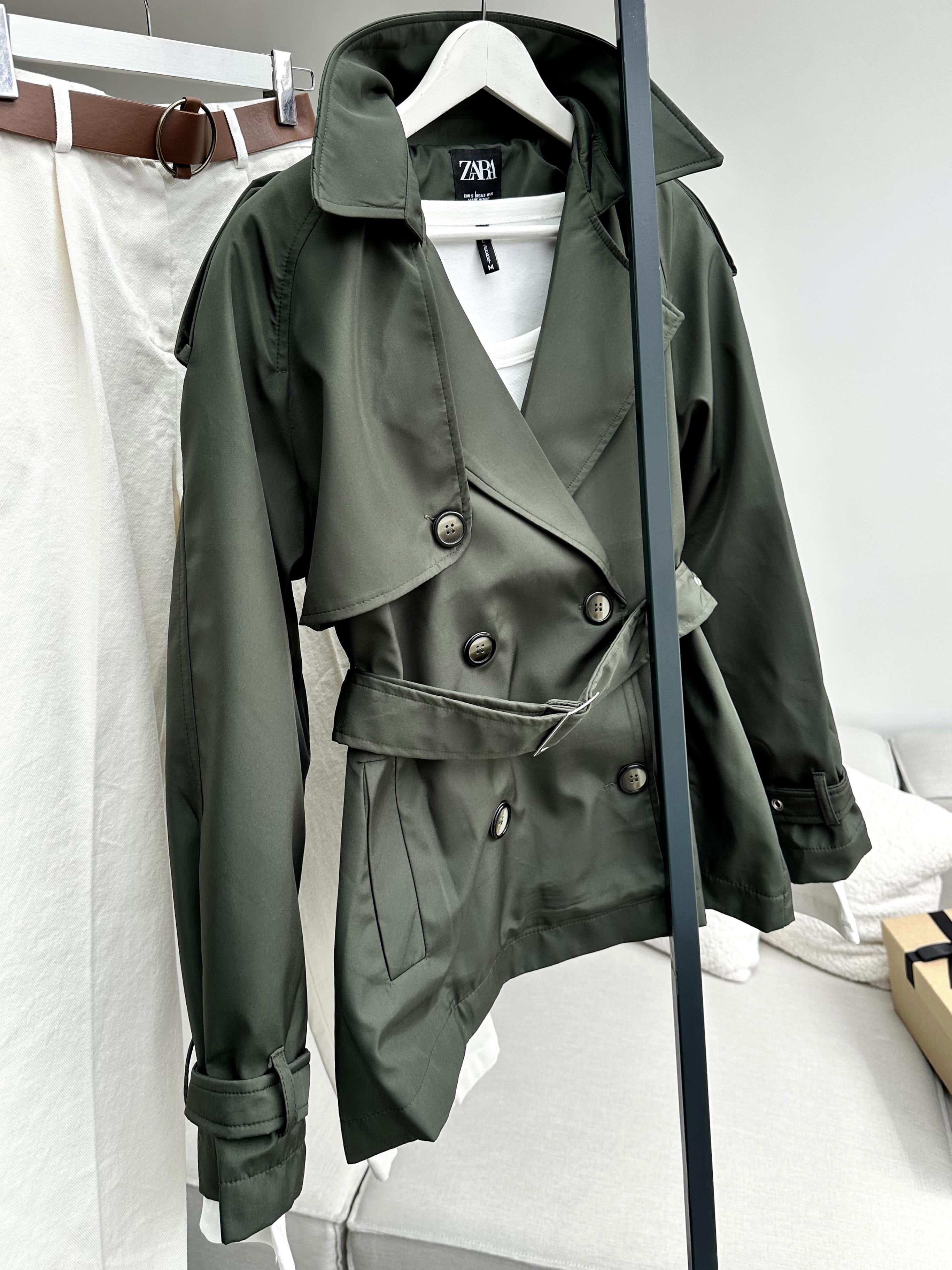 Haki Kuşaklı Kısa Trençkot