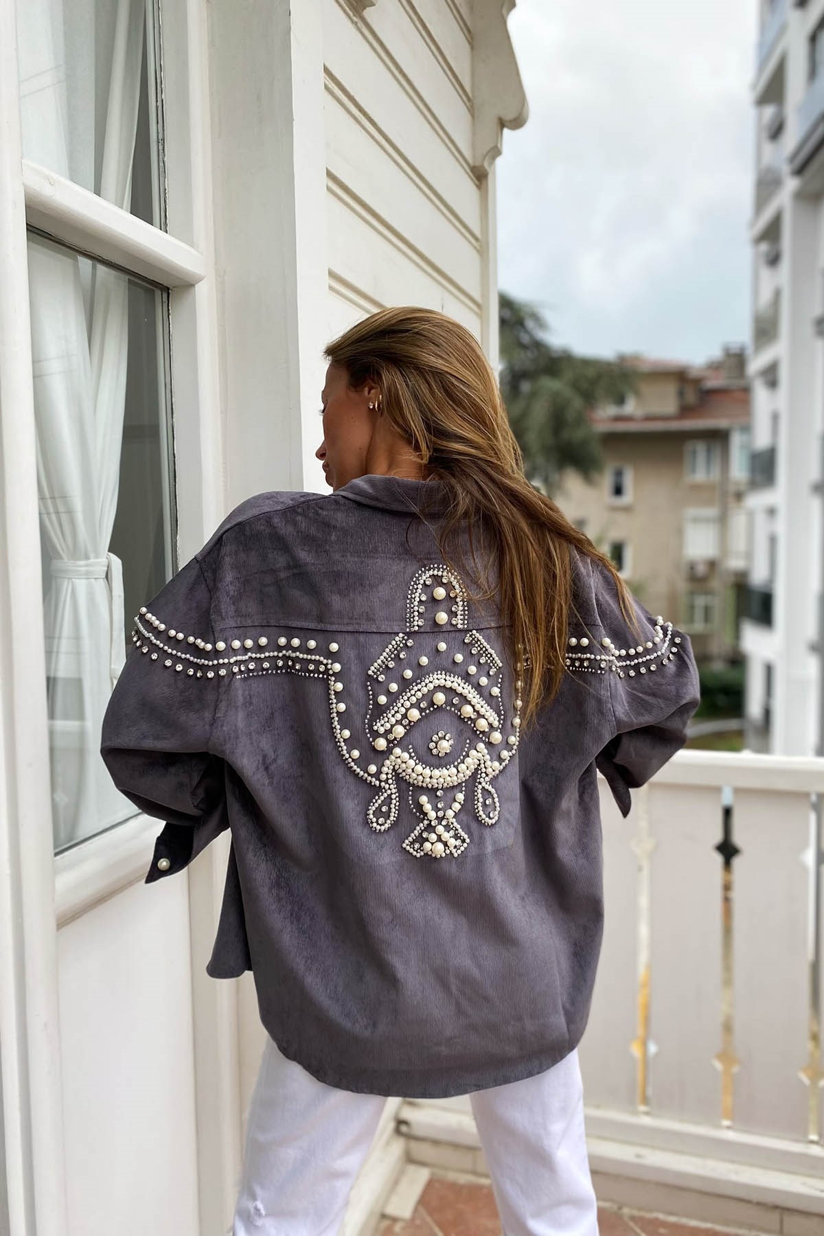İnci ve Taş Zımbalı Kadife Ceket Füme · 5