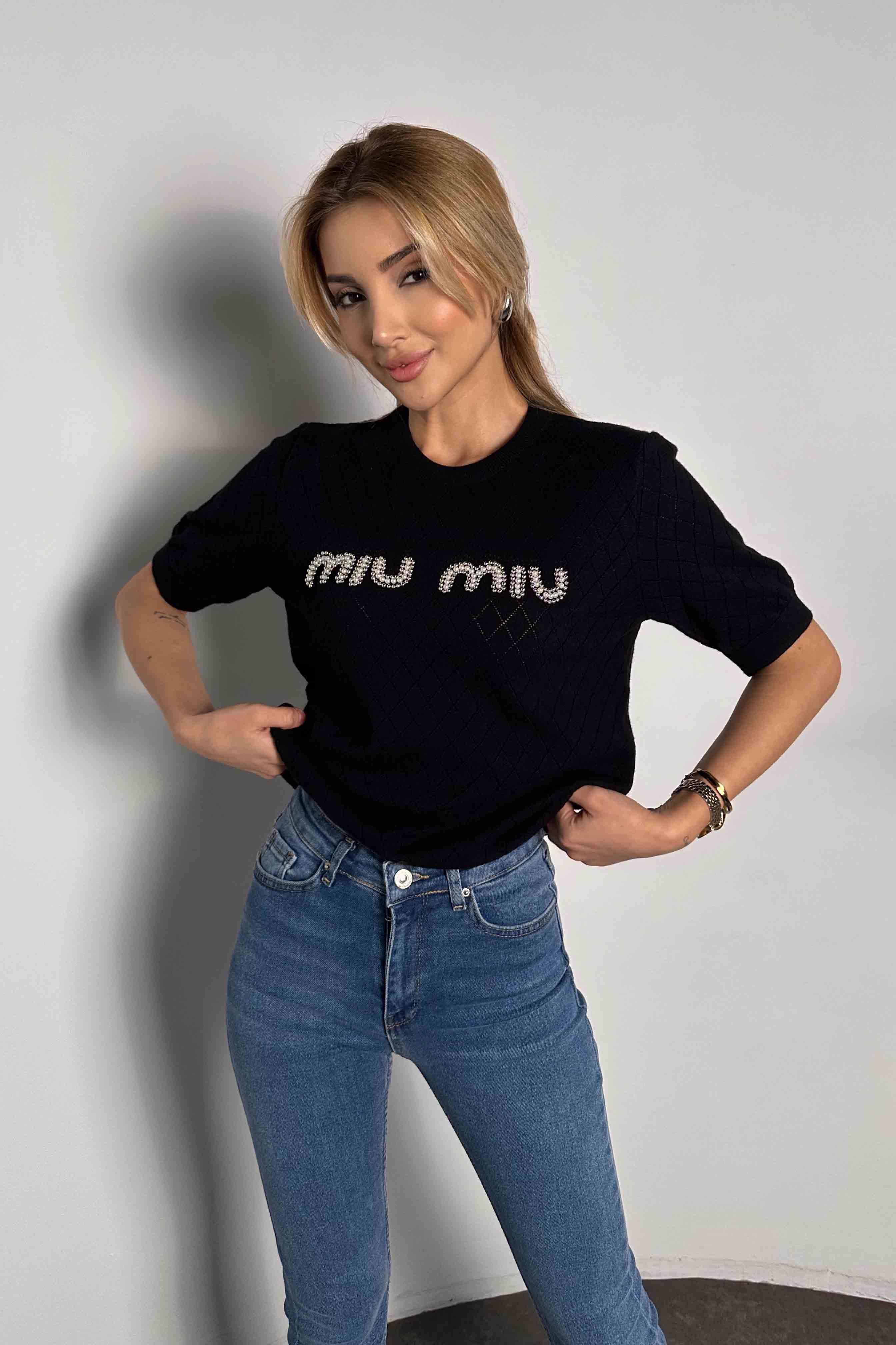 İncili Tasarım Triko Bluz Siyah