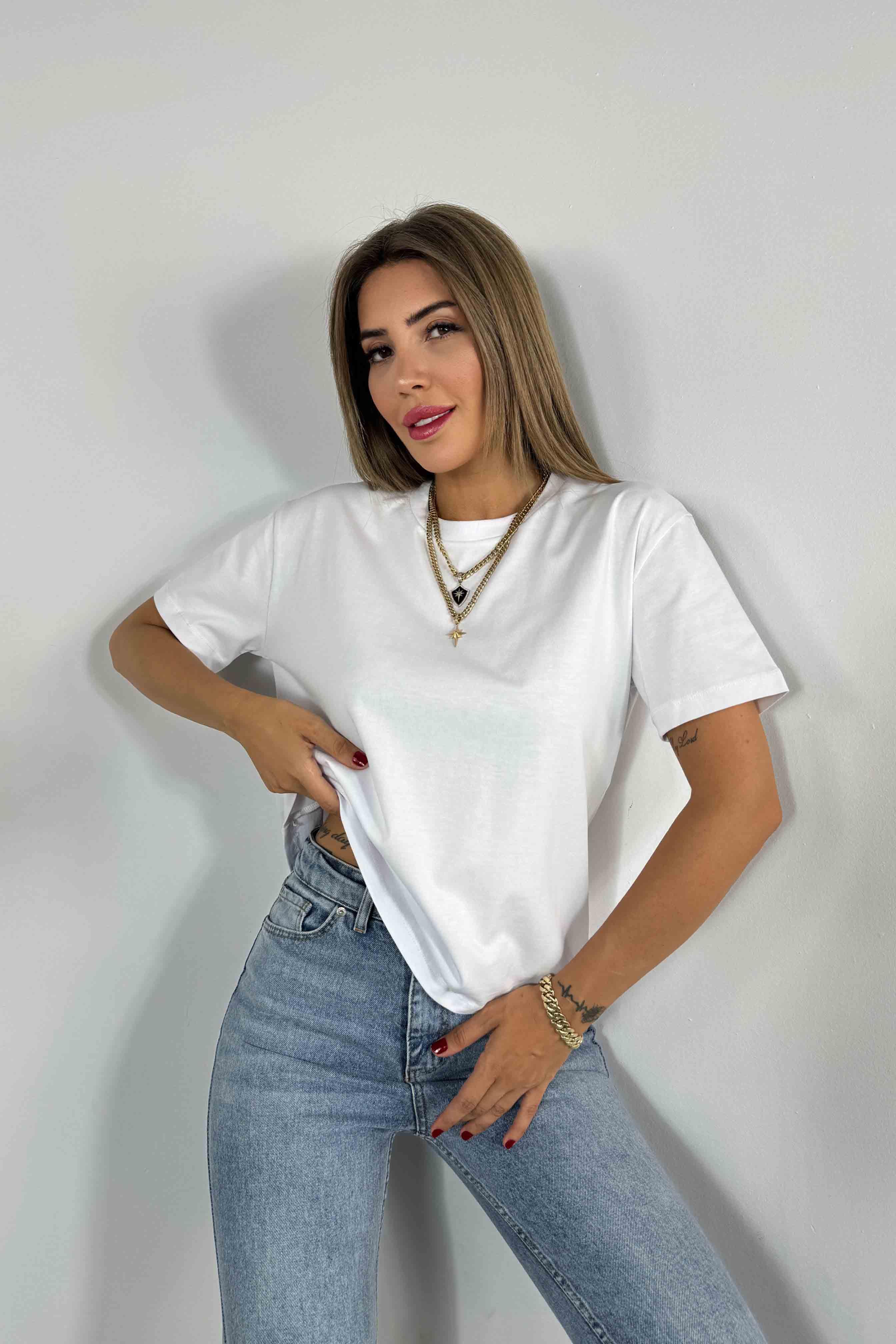 Kare Kesim Bisiklet Yaka Penye Tişört Beyaz