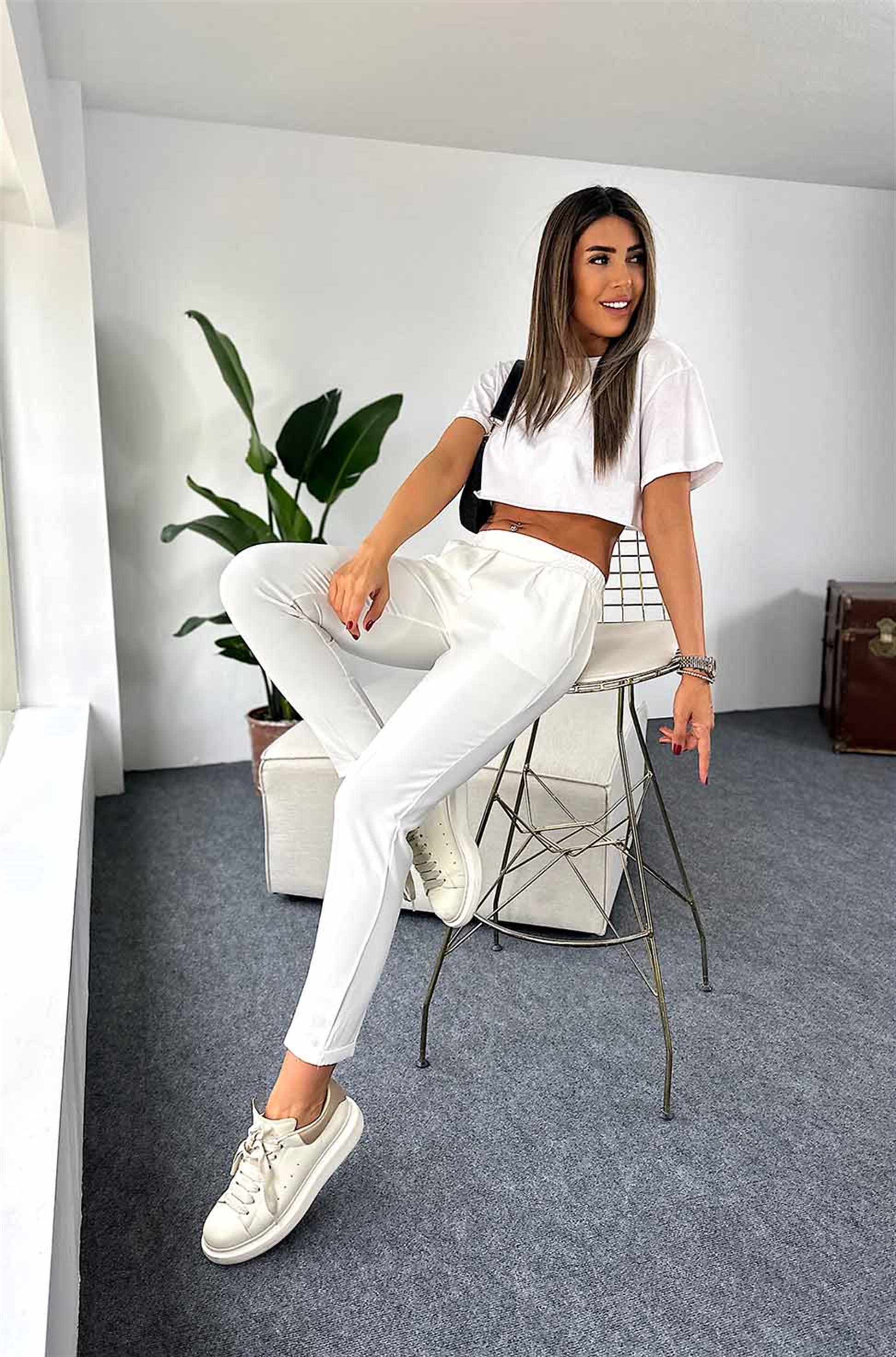 Krep Kumaş Beli Lastikli Duble Paça Pantolon Ekru · 4