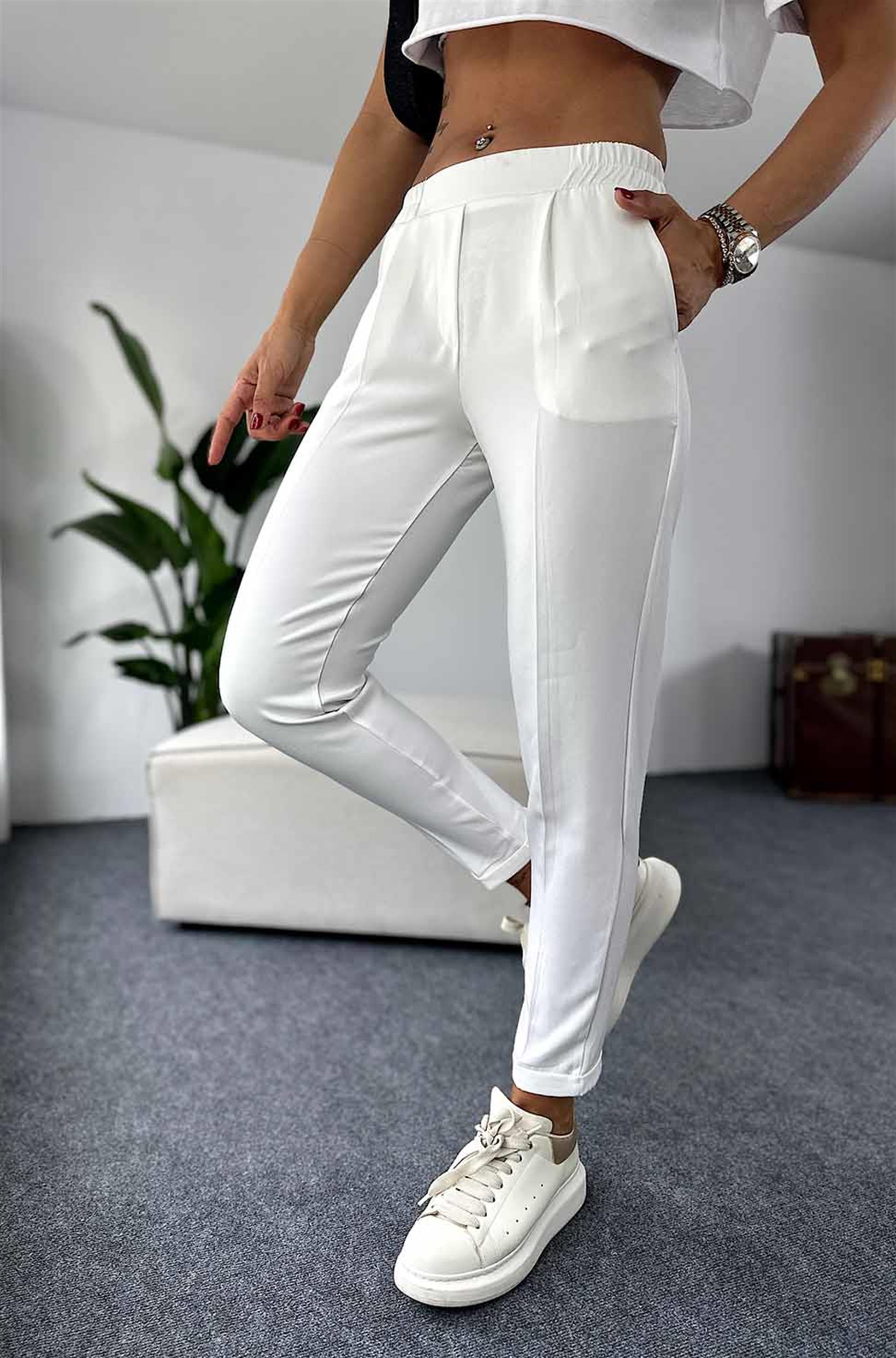 Krep Kumaş Beli Lastikli Duble Paça Pantolon Ekru · 3