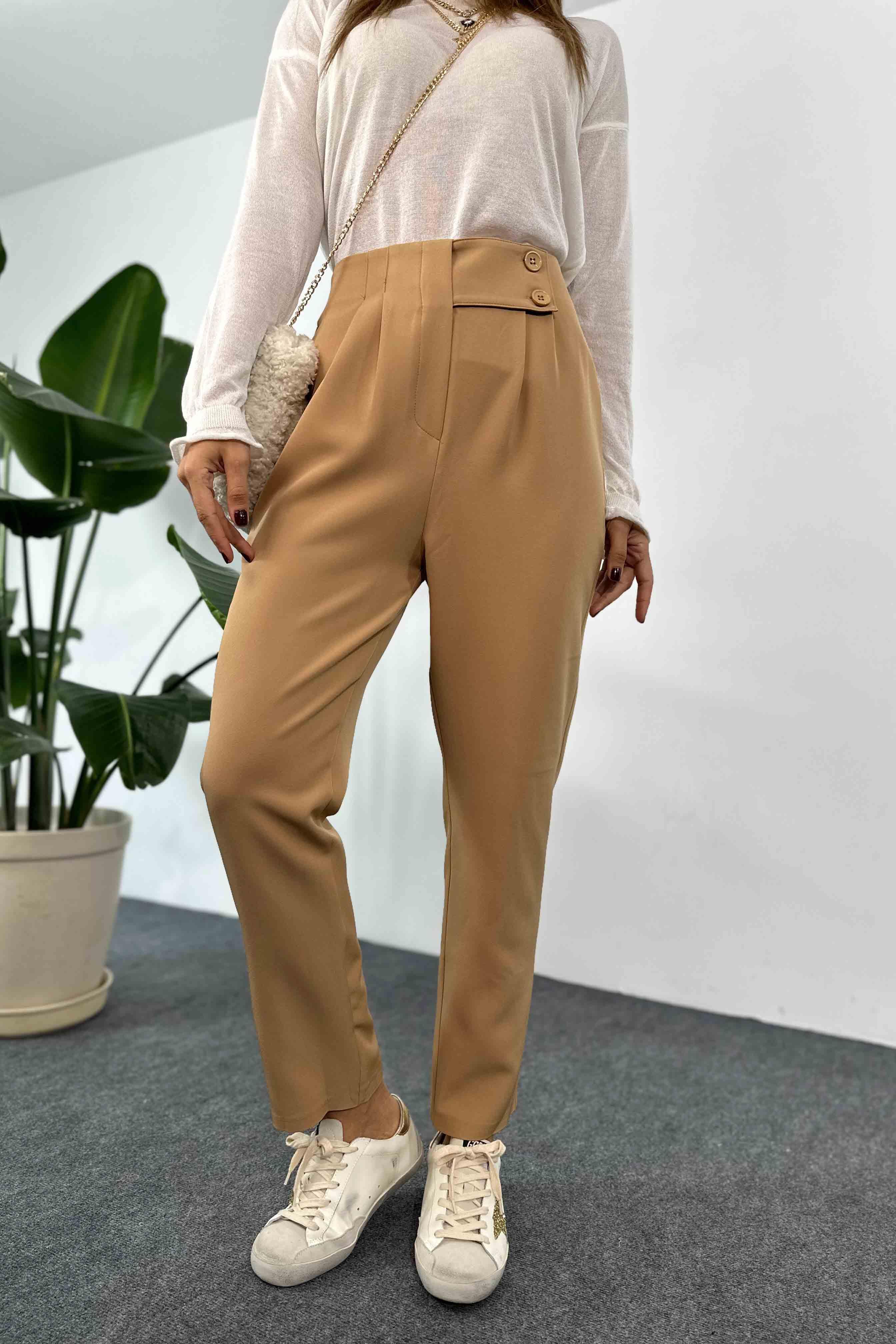 Krep Kumaş Çift Düğmeli Tasarım Havuç Pantolon Camel