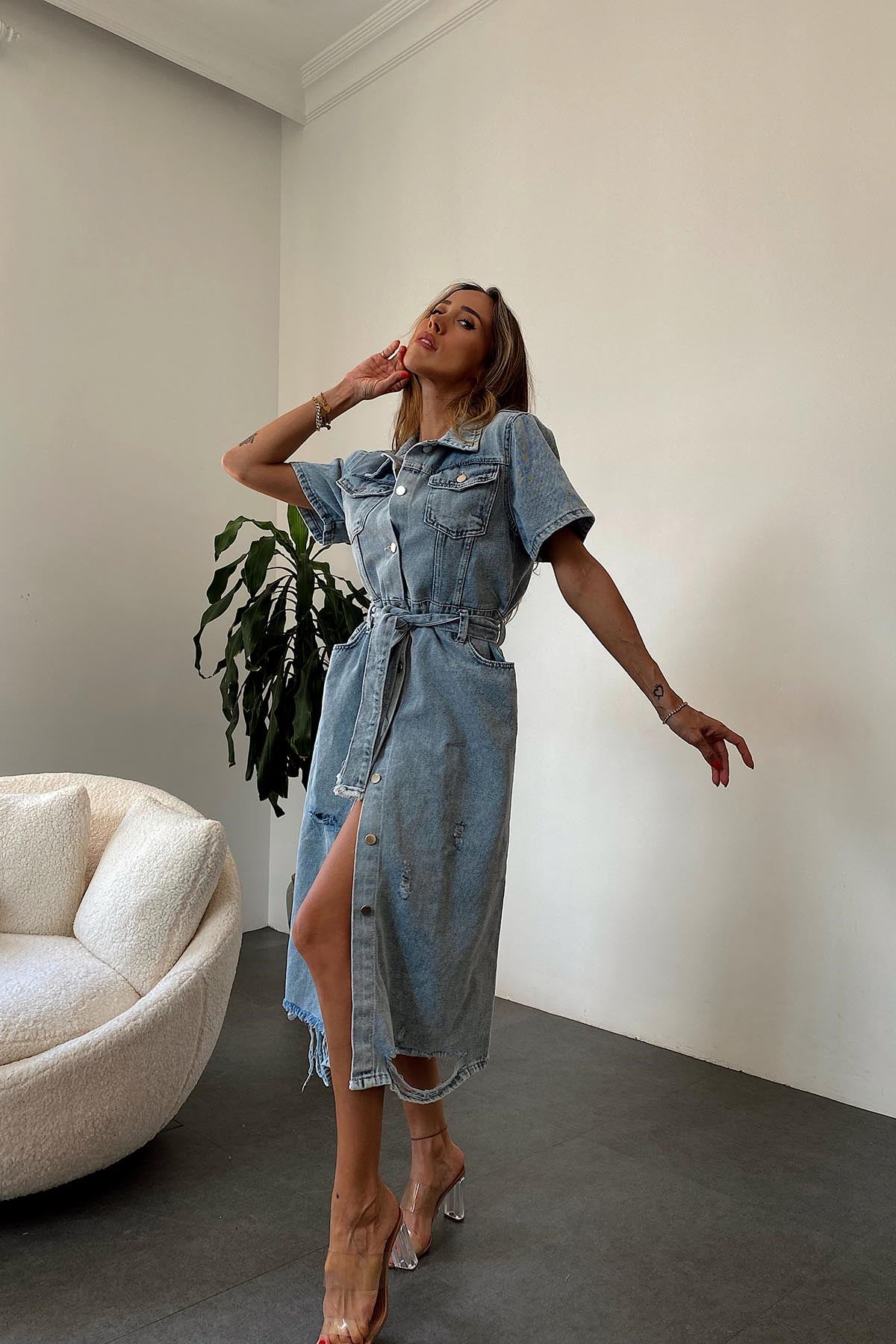 Kuşaklı Denim Elbise