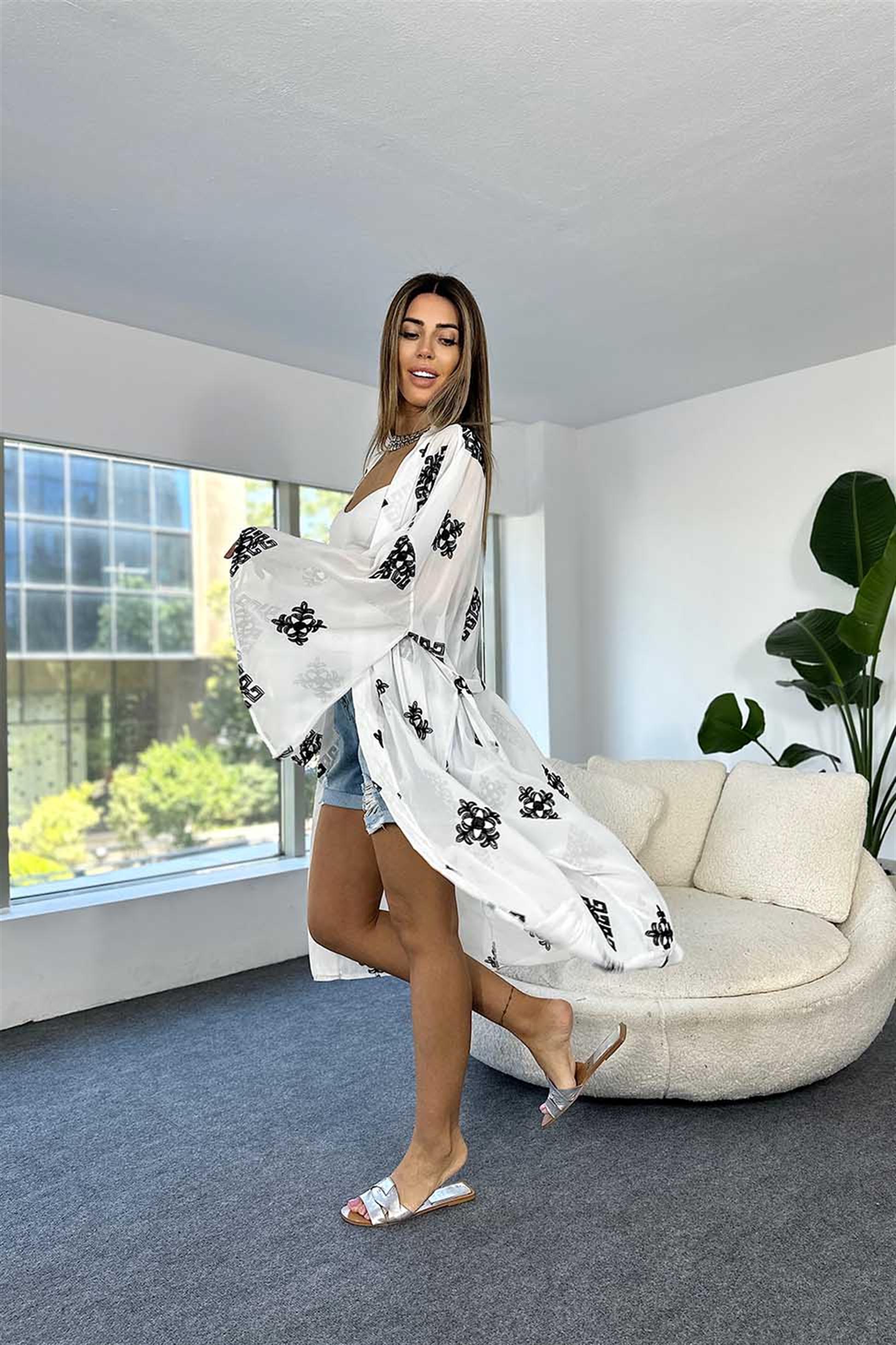Lüks Kalite Şifon Kumaş Nakışlı Uzun Kimono Beyaz · 6