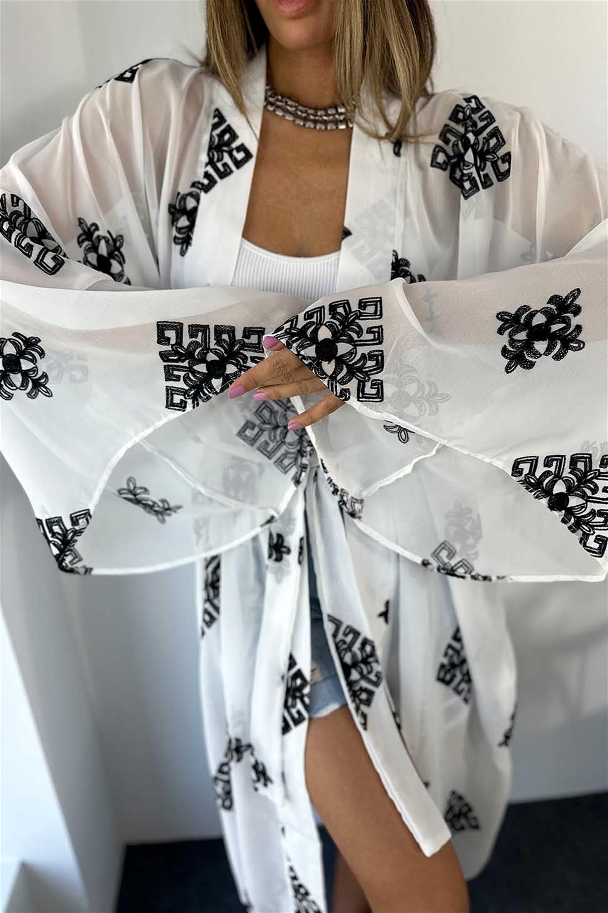 Lüks Kalite Şifon Kumaş Nakışlı Uzun Kimono Beyaz · 12
