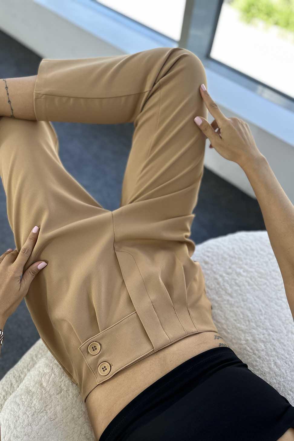 Lüx Kalite Krep Kumaş Çift Düğmeli Tasarım Havuç Pantolon Camel · 4