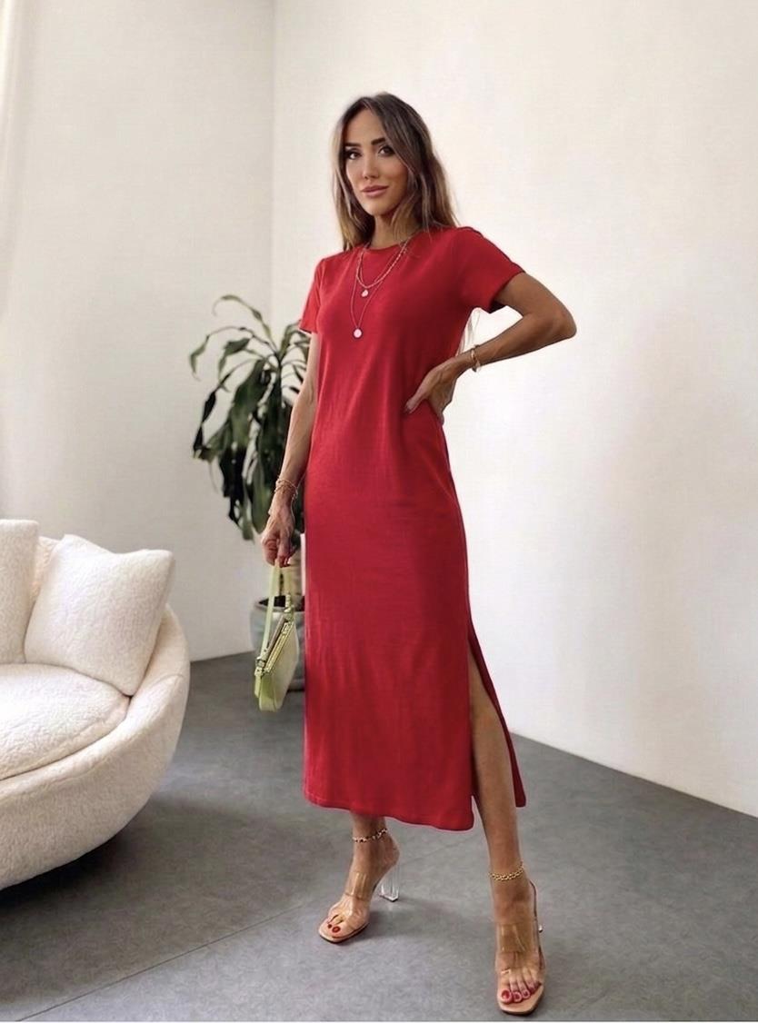 Marka Model Çift Yırtmaçlı Basic Elbise Kırmızı