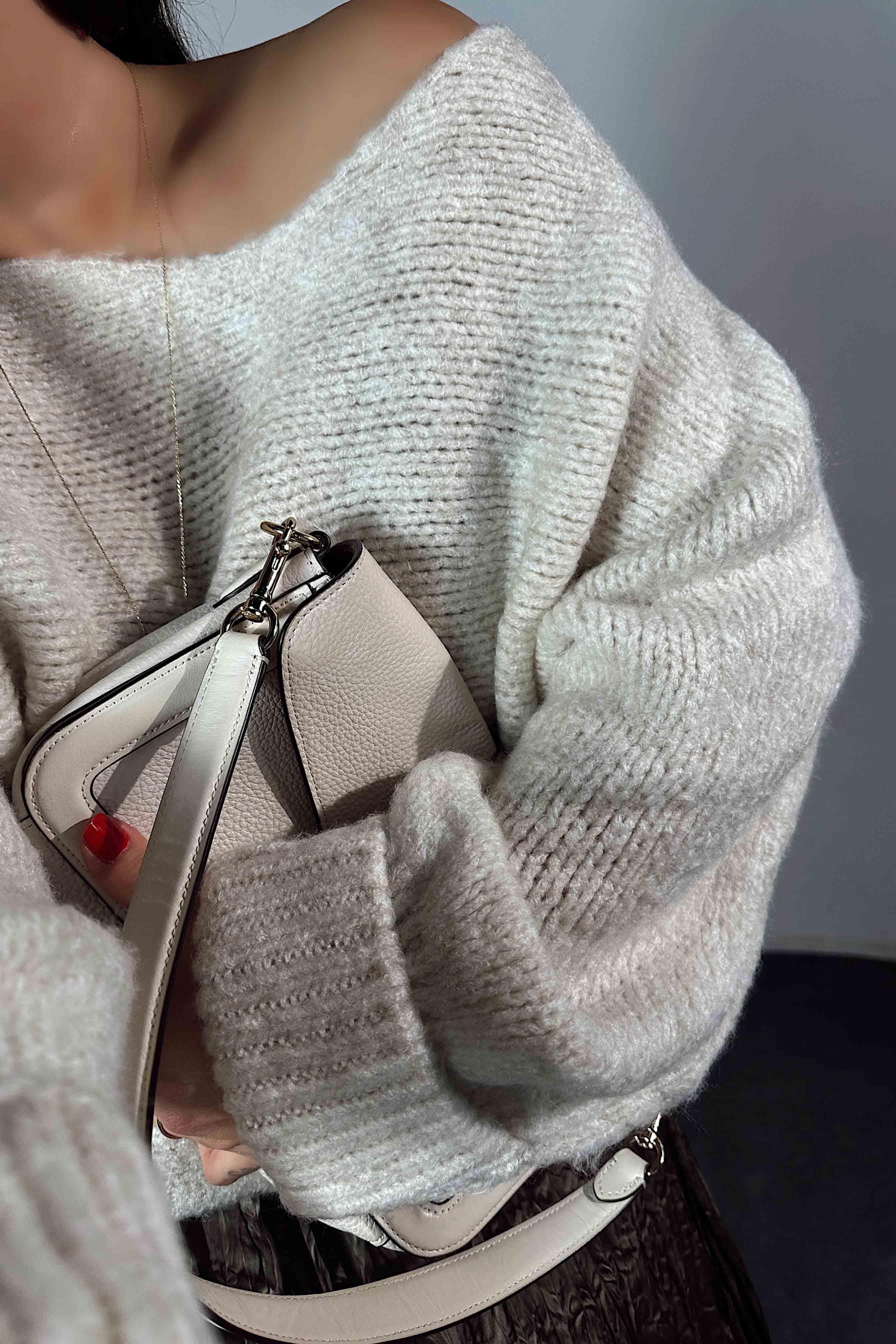 Marka Model Kayık Yaka Duble Kol Yumoş Örme Kazak Taş