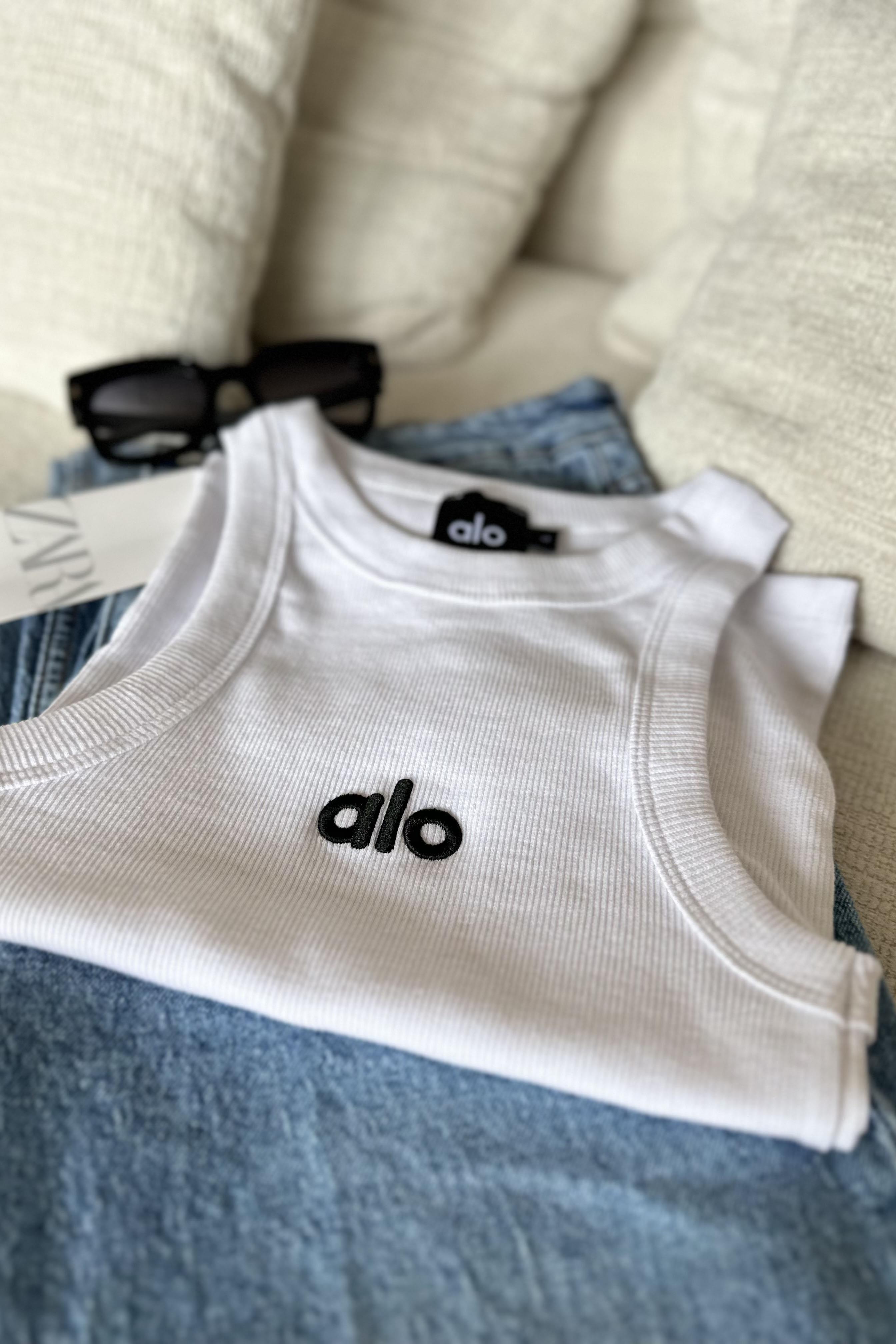 Marka Muadil Halter Yaka Fitilli Bluz Beyaz