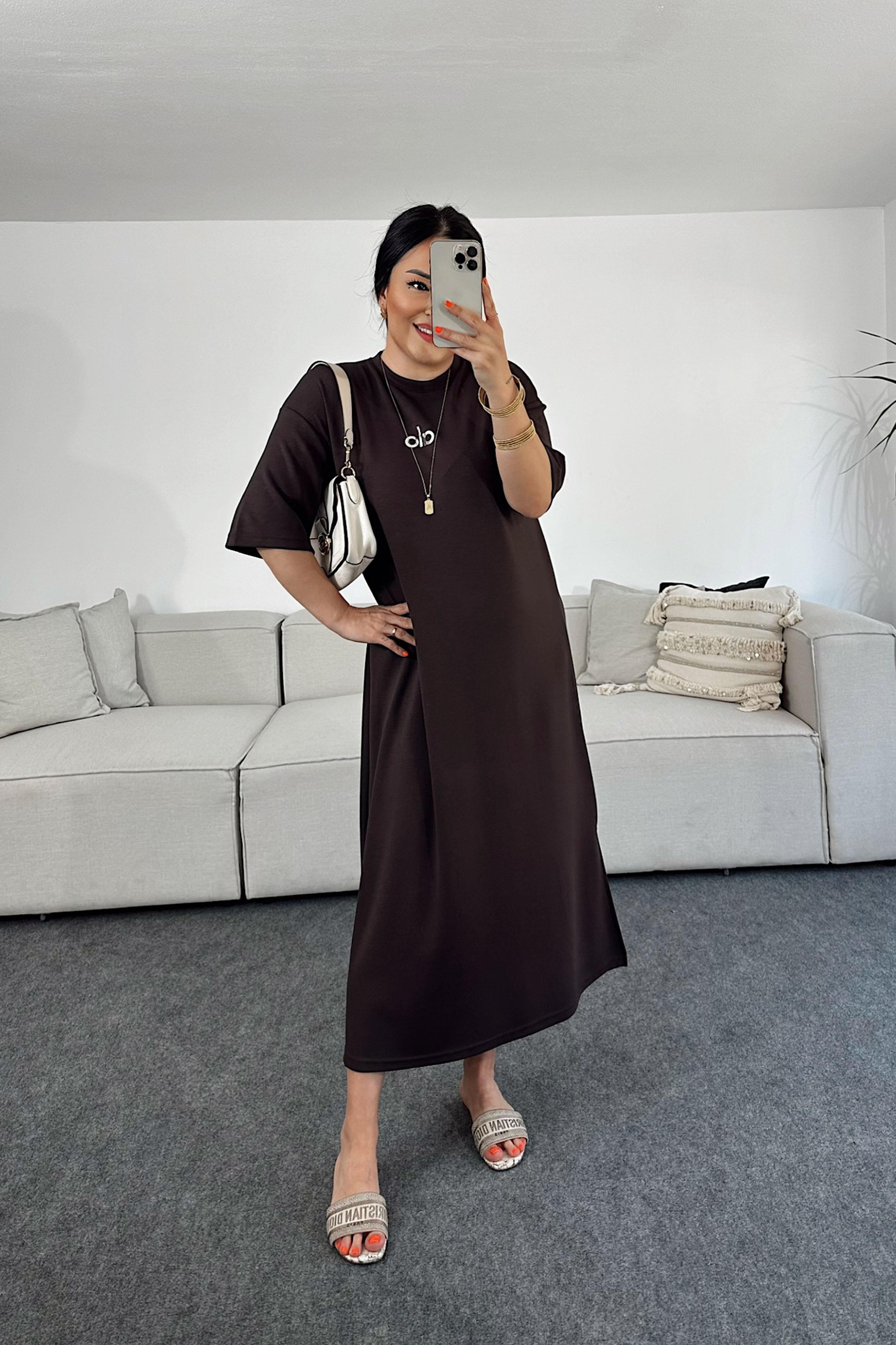Marka Muadil Oversize Kesim Midi Elbise Acı Kahve