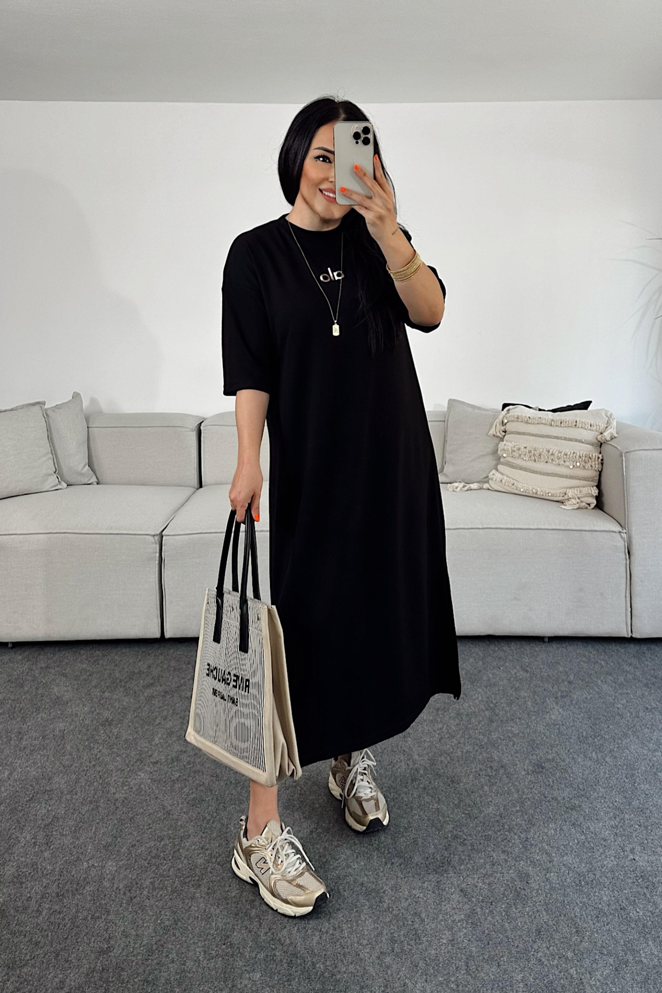 Marka Muadil Oversize Kesim Midi Elbise Siyah