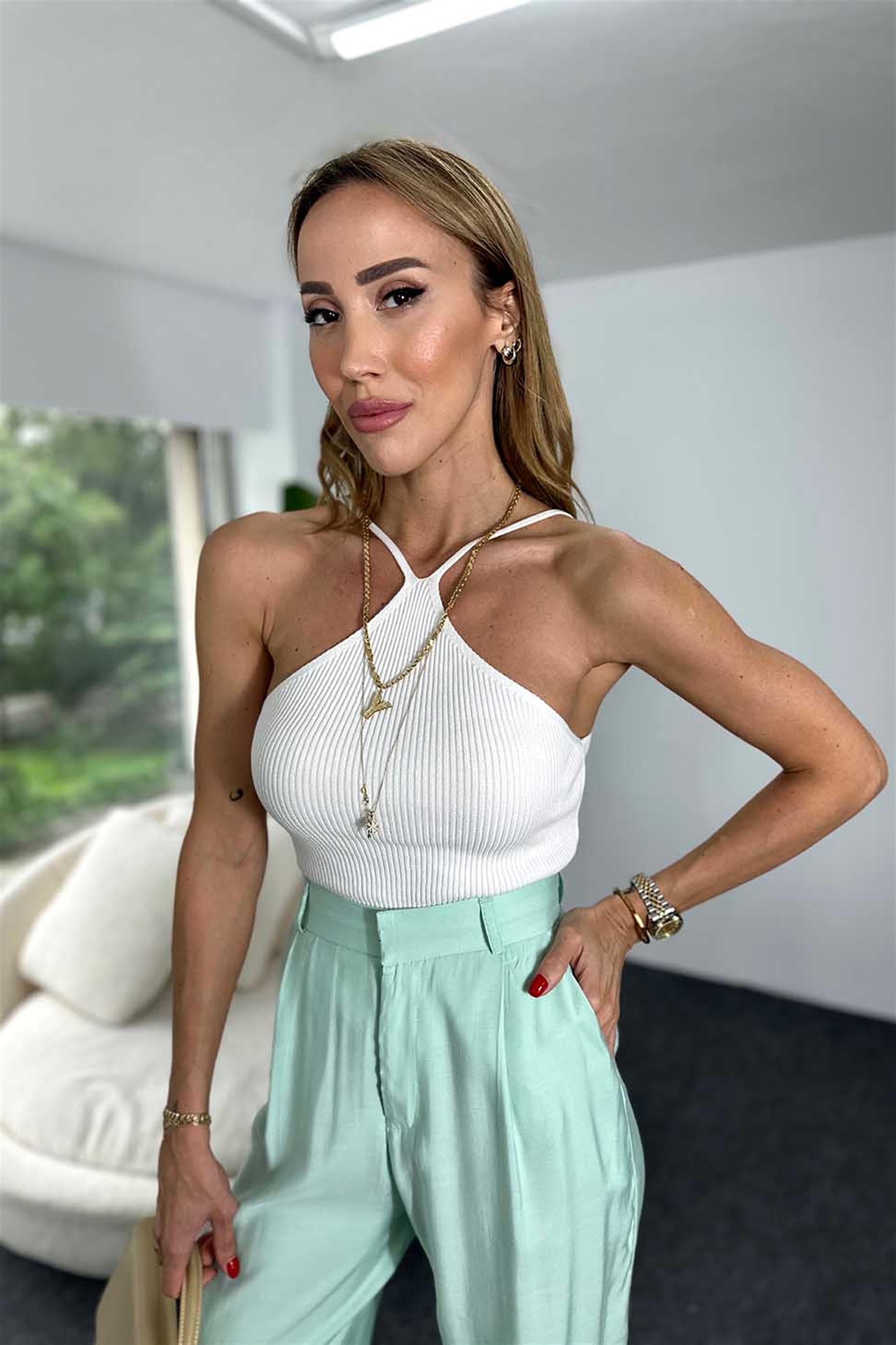 Nisan Marka Etek Ucu V Triko Atlet Beyaz